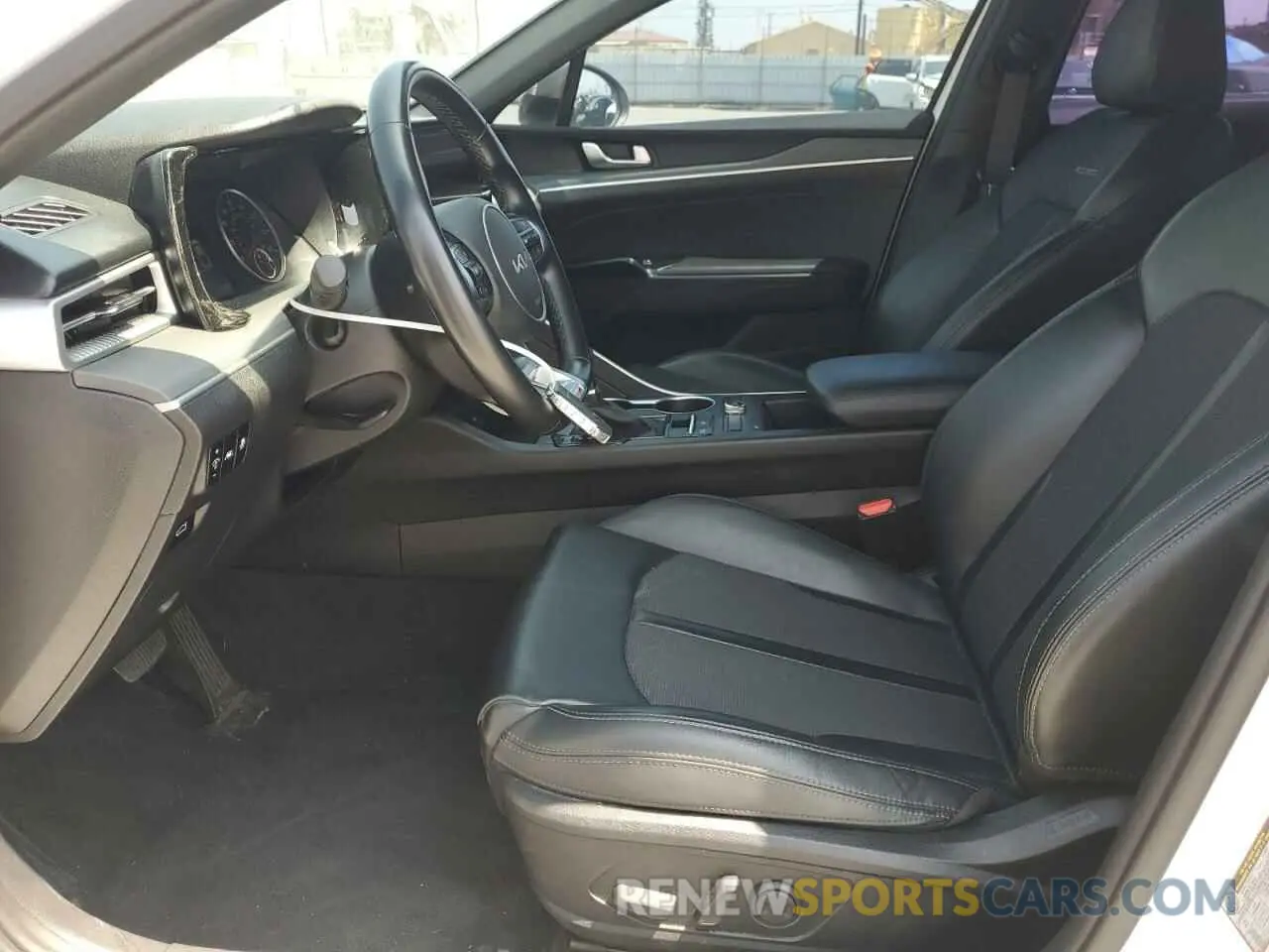 7 fotografías del automóvil dañado 5XXG64J28NG122292 KIA K5 2022