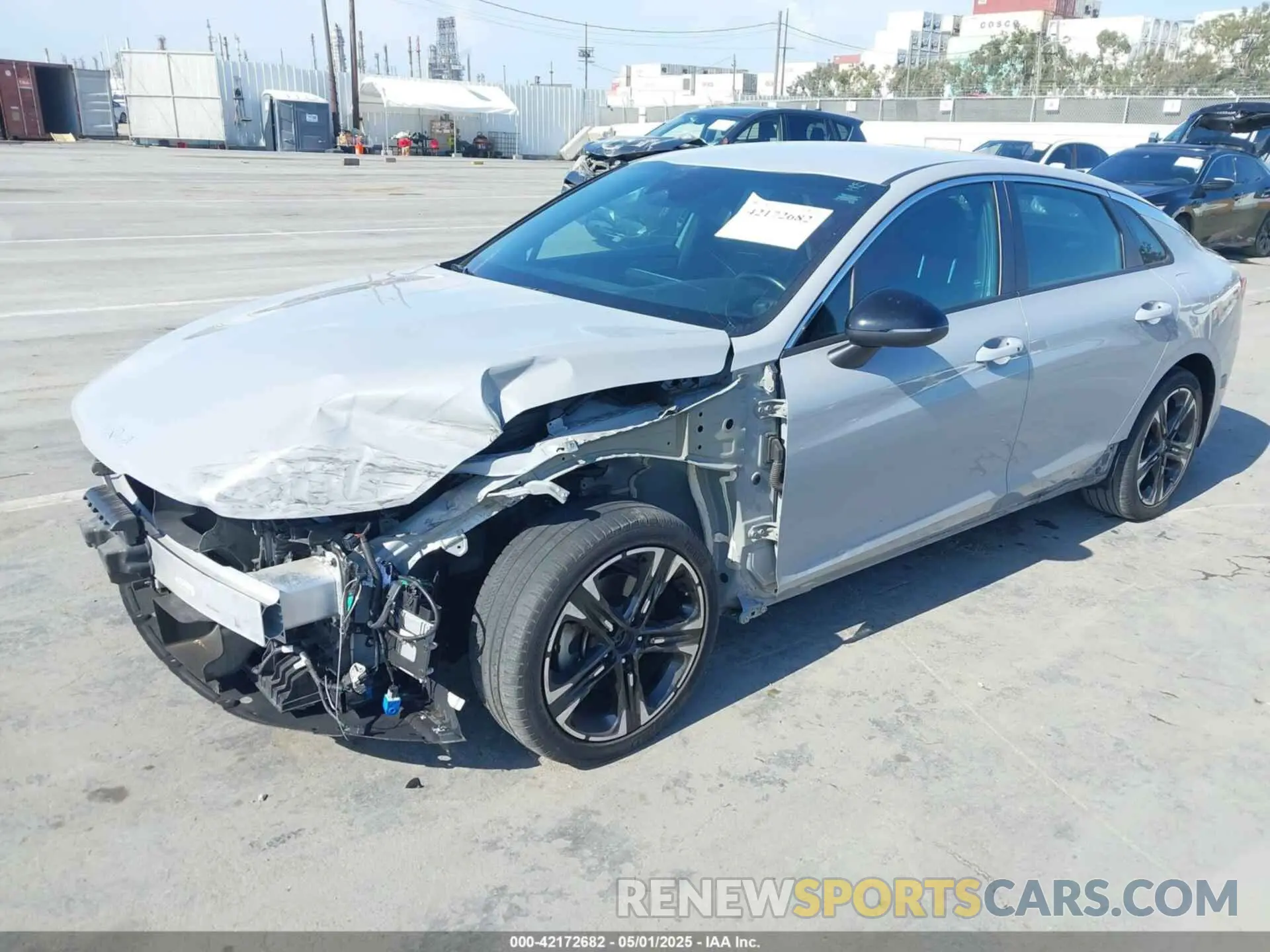 2 fotografías del automóvil dañado 5XXG64J28NG126942 KIA K5 2022