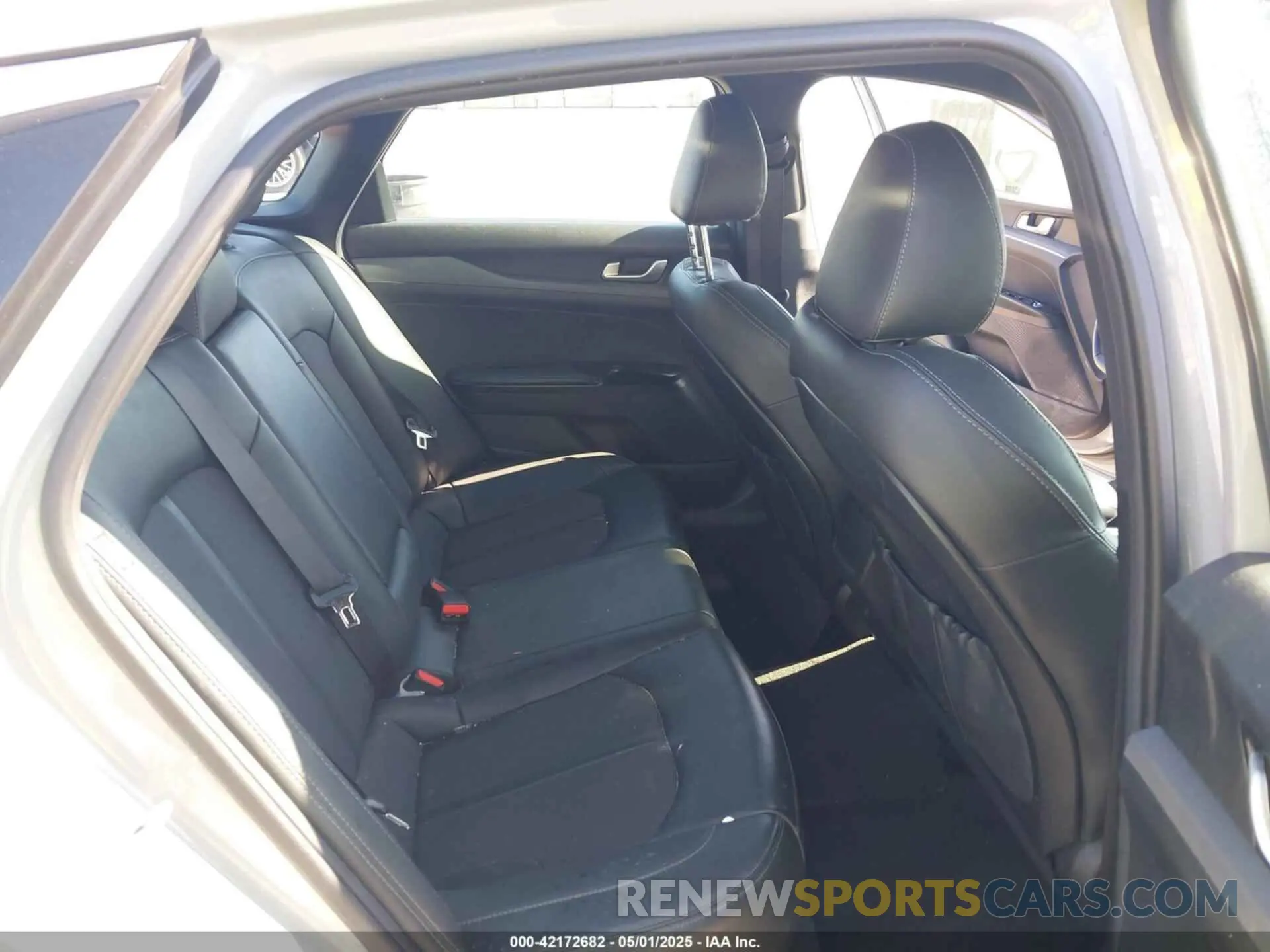 8 fotografías del automóvil dañado 5XXG64J28NG126942 KIA K5 2022