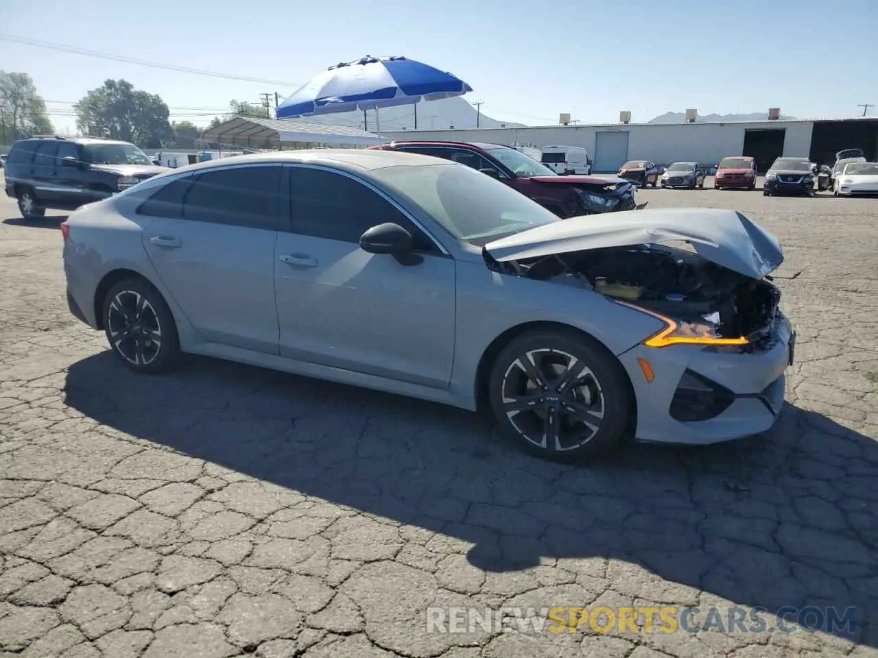4 fotografías del automóvil dañado 5XXG64J28NG134099 KIA K5 2022
