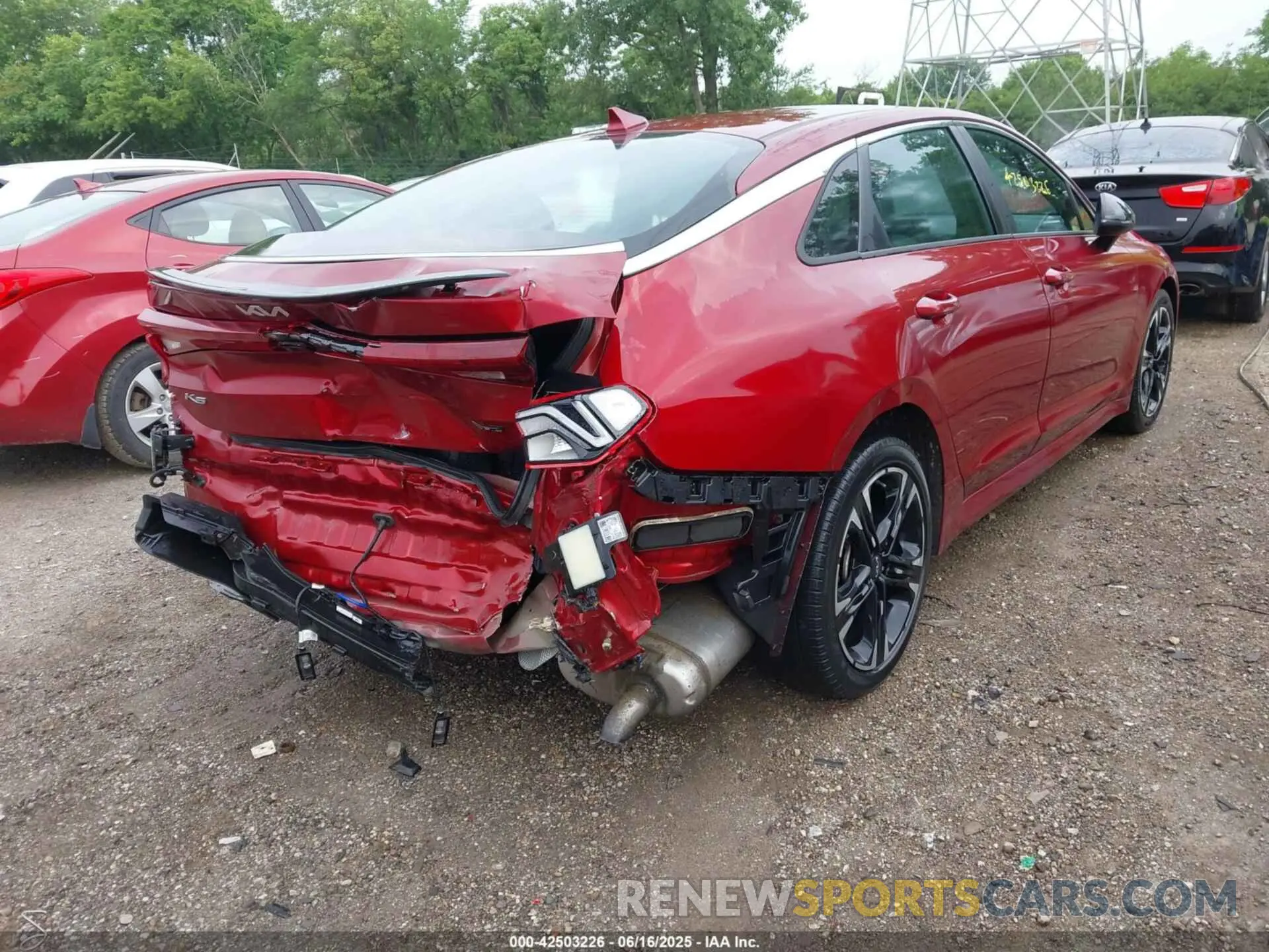 4 fotografías del automóvil dañado 5XXG64J29NG086029 KIA K5 2022