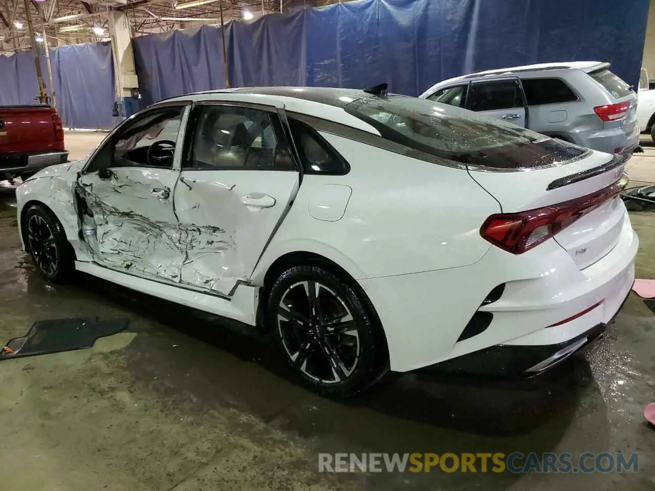 2 fotografías del automóvil dañado 5XXG64J29NG110992 KIA K5 2022