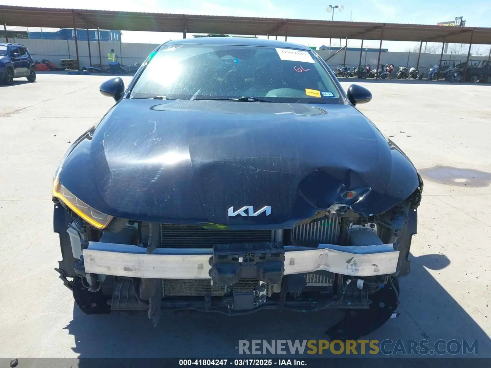 19 fotografías del automóvil dañado 5XXG64J2XNG104053 KIA K5 2022