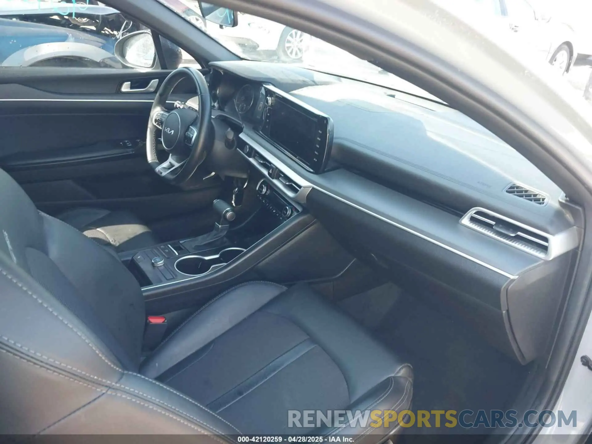 5 fotografías del automóvil dañado 5XXG64J2XNG135898 KIA K5 2022