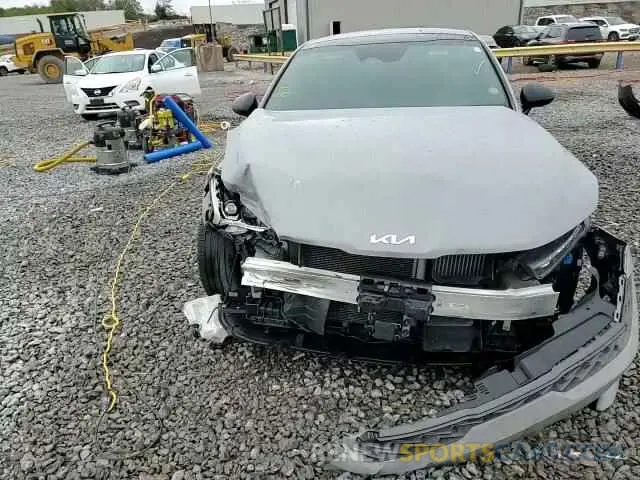 13 fotografías del automóvil dañado 5XXG64J2XNG154869 KIA K5 2022