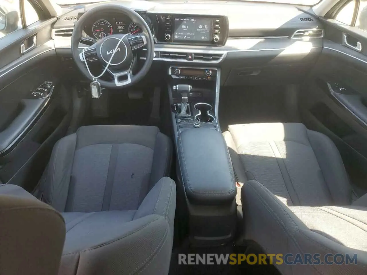 8 fotografías del automóvil dañado 5XXG14J21PG195487 KIA K5 2023