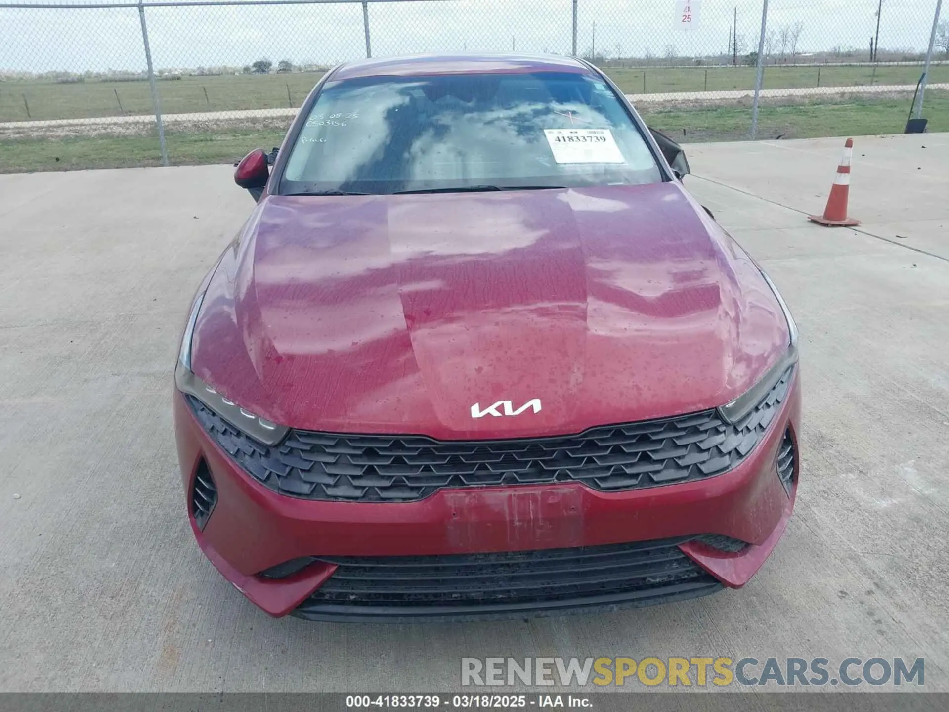 11 fotografías del automóvil dañado 5XXG14J21PG196297 KIA K5 2023