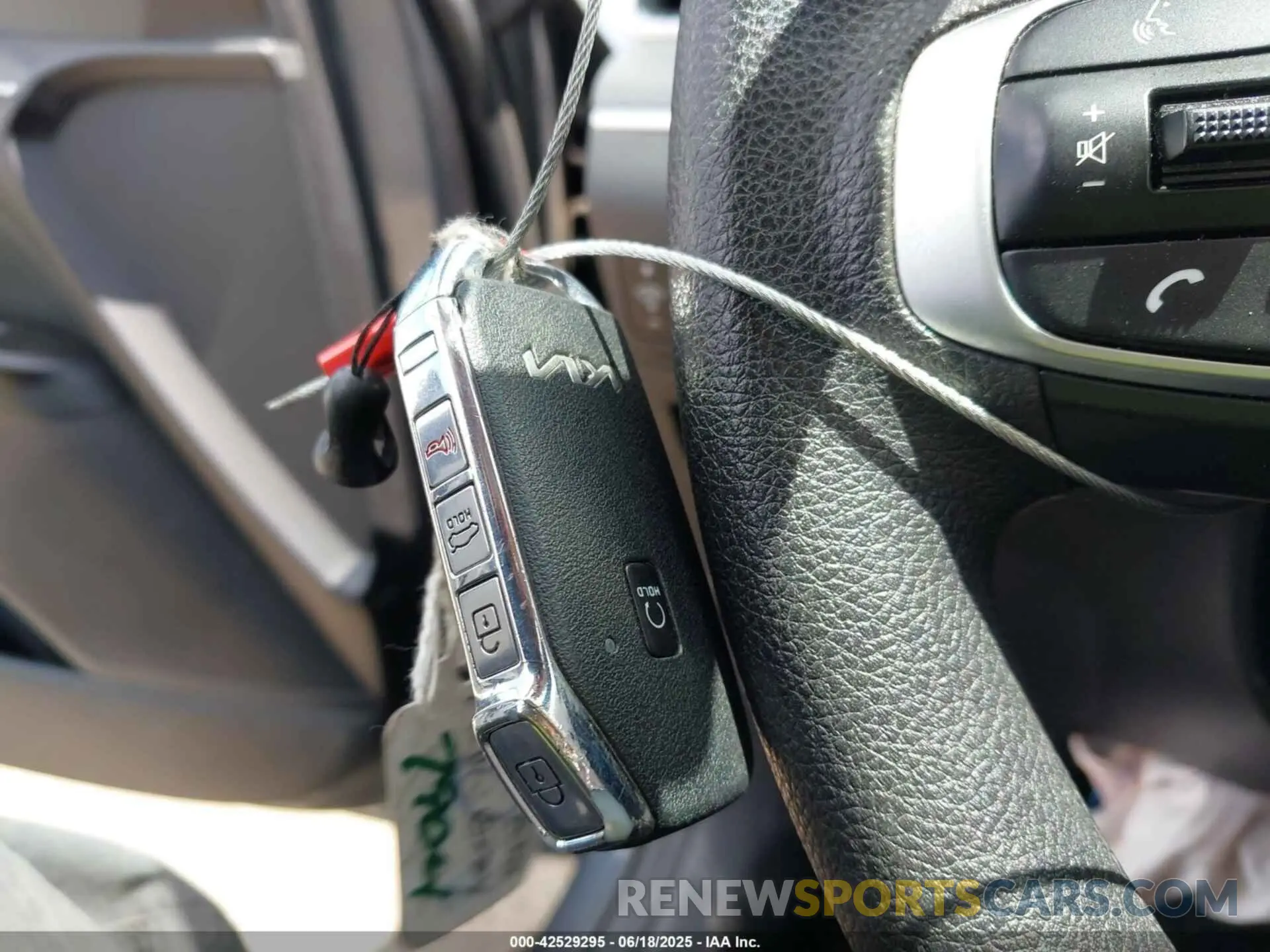 11 fotografías del automóvil dañado 5XXG14J21PG197904 KIA K5 2023