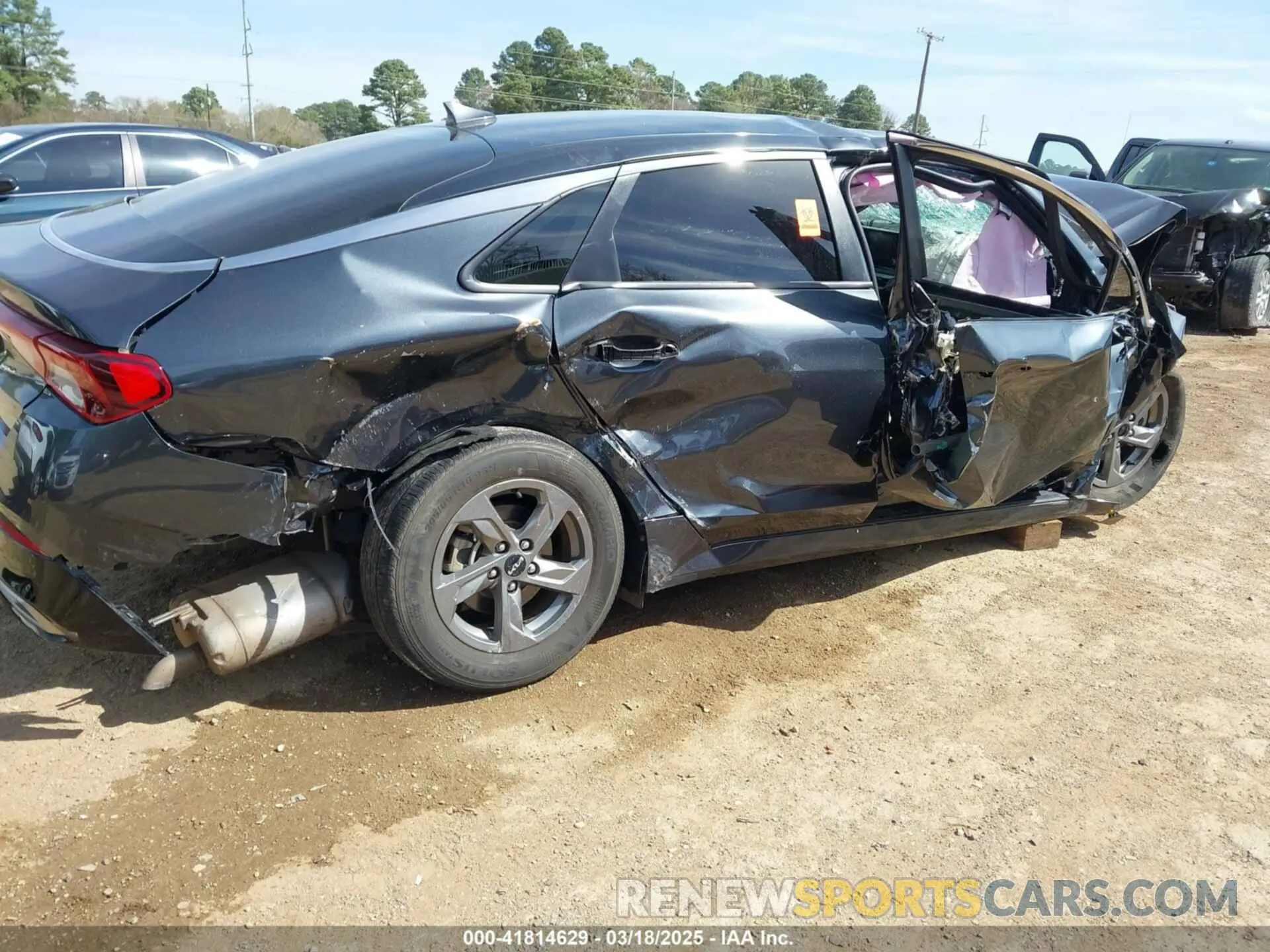 4 fotografías del automóvil dañado 5XXG14J22PG177290 KIA K5 2023