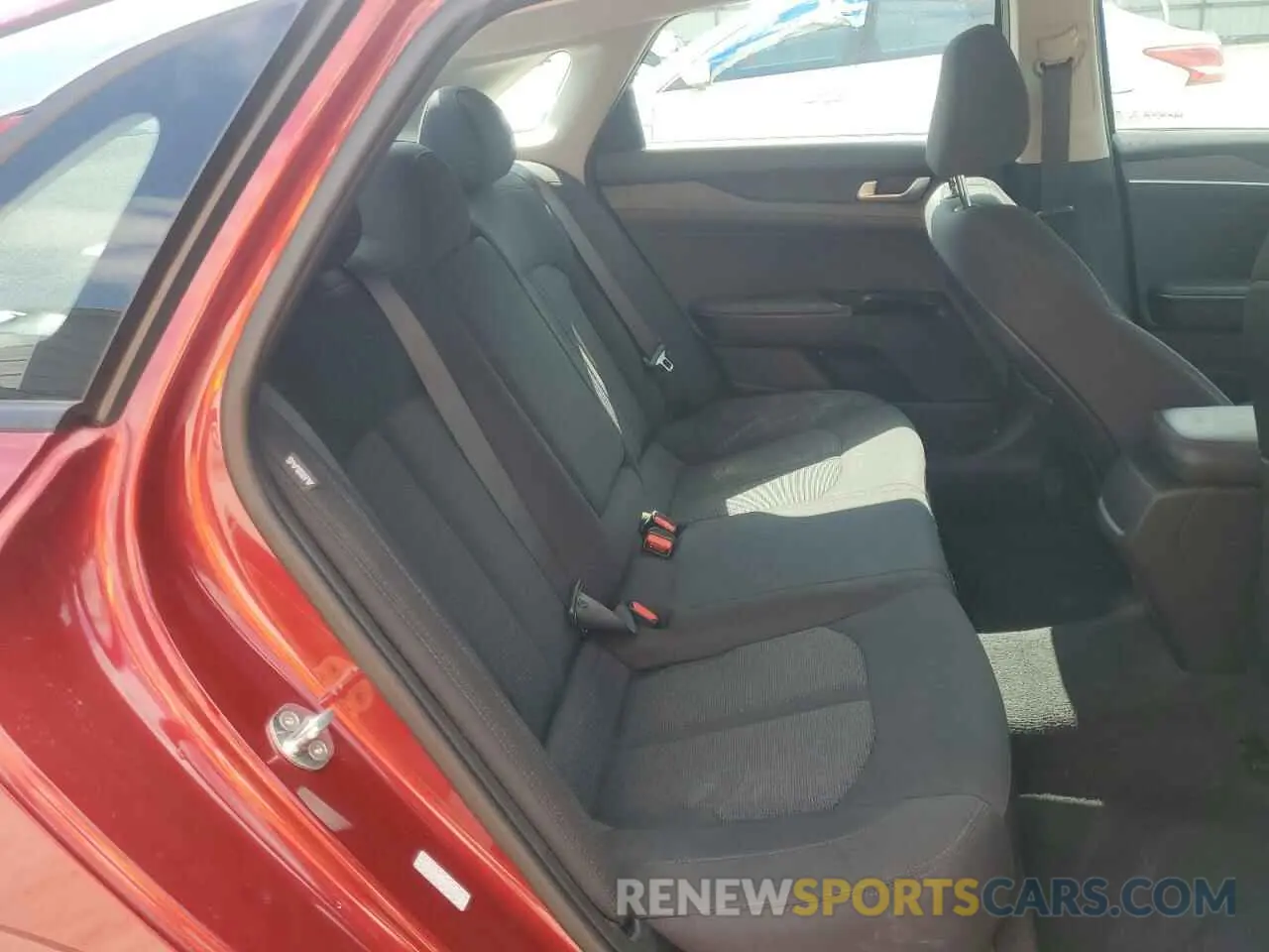 10 fotografías del automóvil dañado 5XXG14J22PG197670 KIA K5 2023
