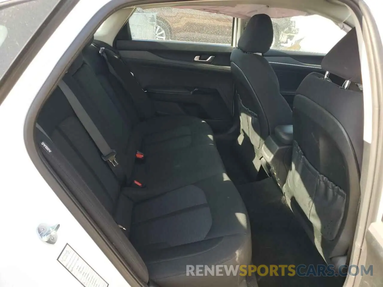 10 fotografías del automóvil dañado 5XXG14J22PG211471 KIA K5 2023
