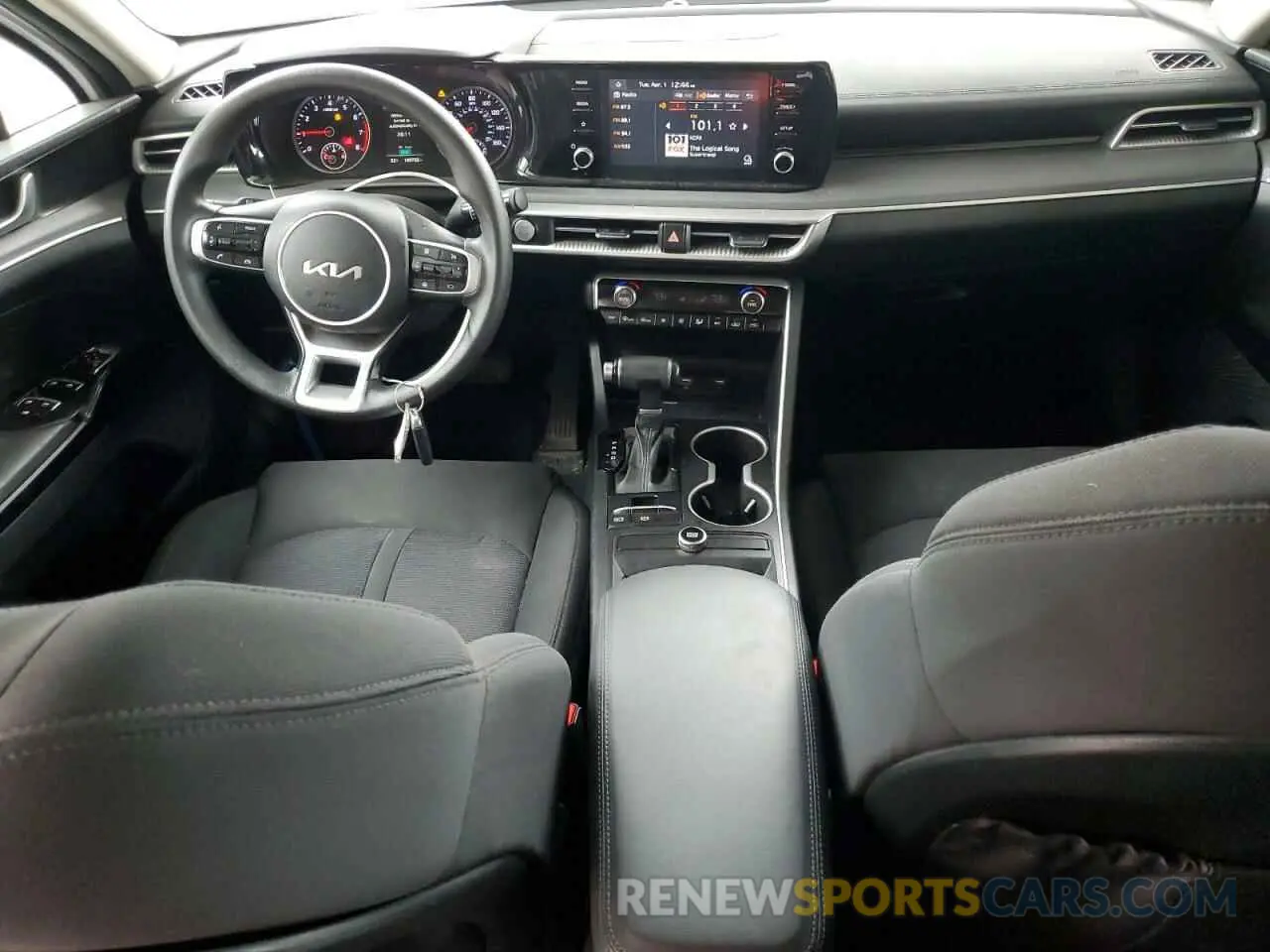 8 fotografías del automóvil dañado 5XXG14J23PG188346 KIA K5 2023