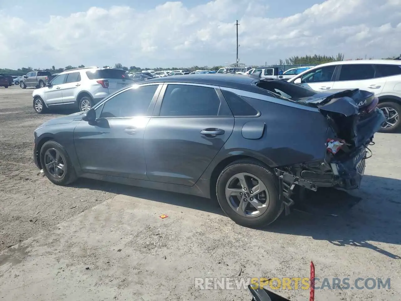 2 fotografías del automóvil dañado 5XXG14J23PG199752 KIA K5 2023