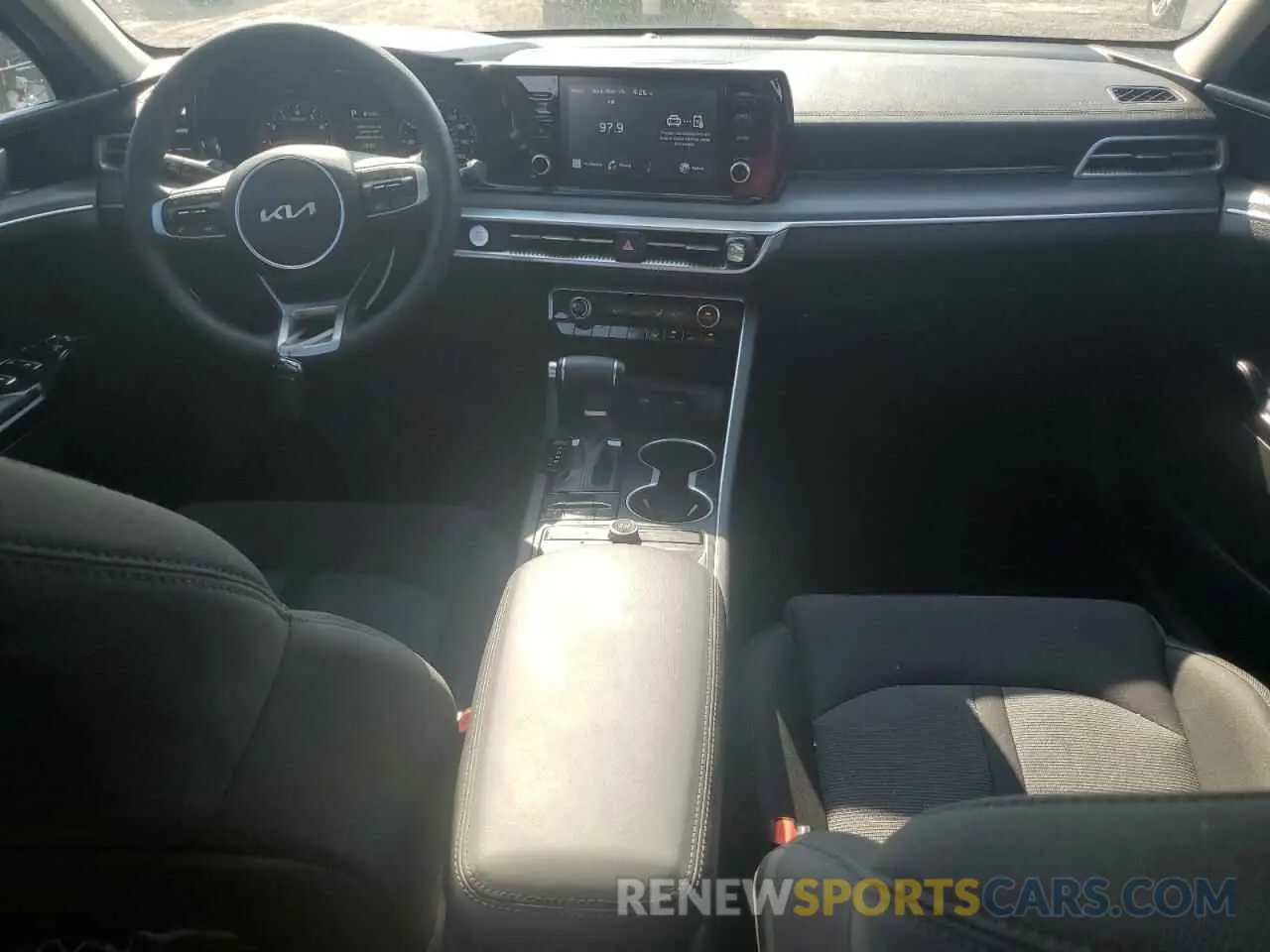 8 fotografías del automóvil dañado 5XXG14J23PG199752 KIA K5 2023