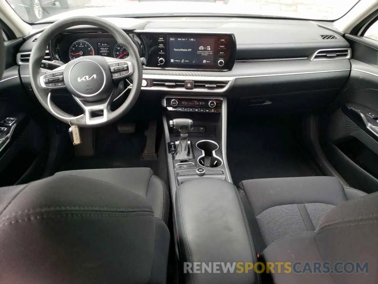 8 fotografías del automóvil dañado 5XXG14J23PG204710 KIA K5 2023