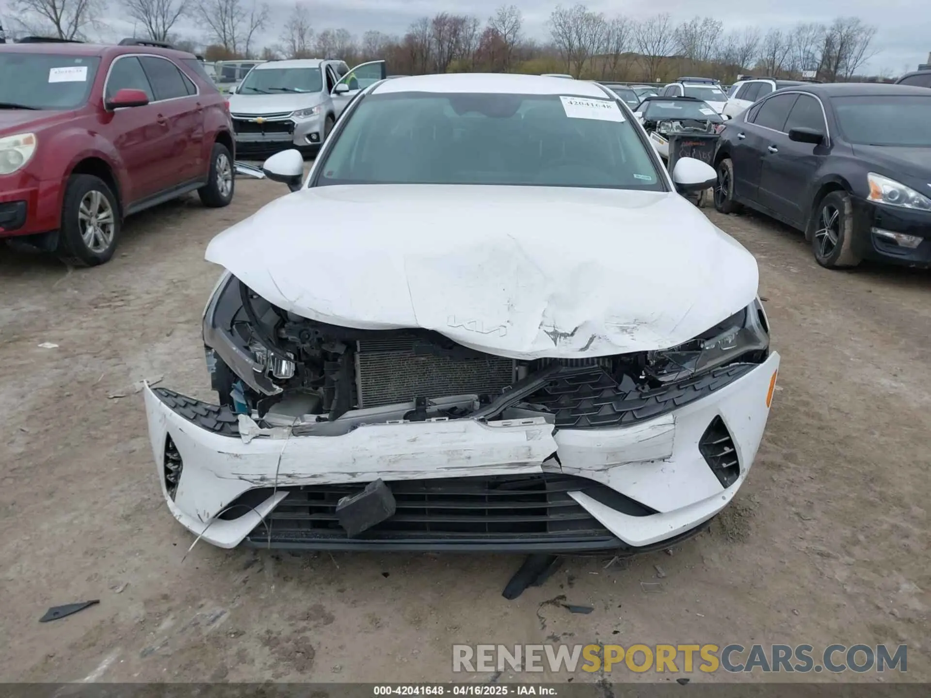 12 fotografías del automóvil dañado 5XXG14J24PG177713 KIA K5 2023