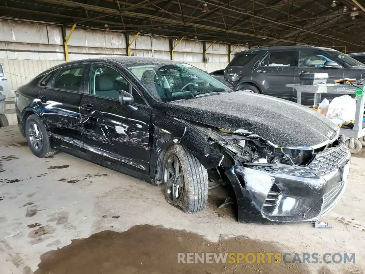4 fotografías del automóvil dañado 5XXG14J24PG194365 KIA K5 2023