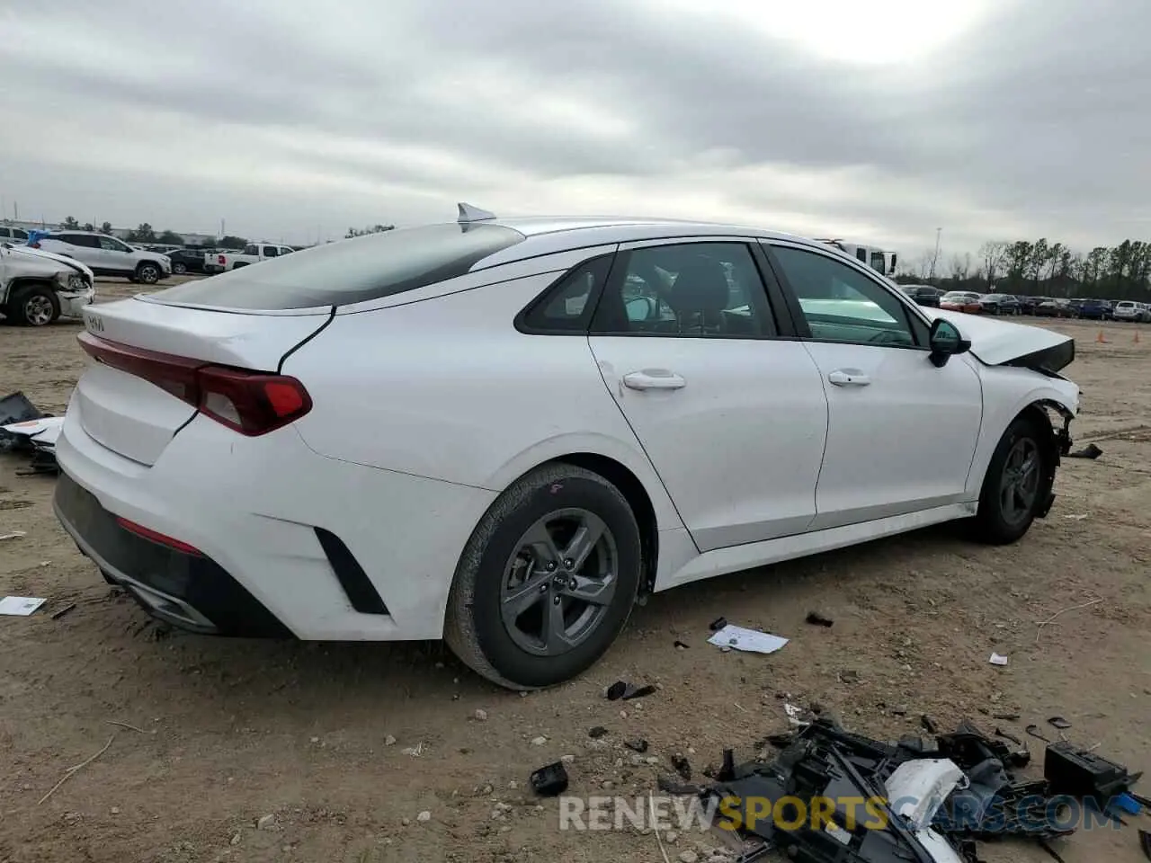 3 fotografías del automóvil dañado 5XXG14J24PG194902 KIA K5 2023