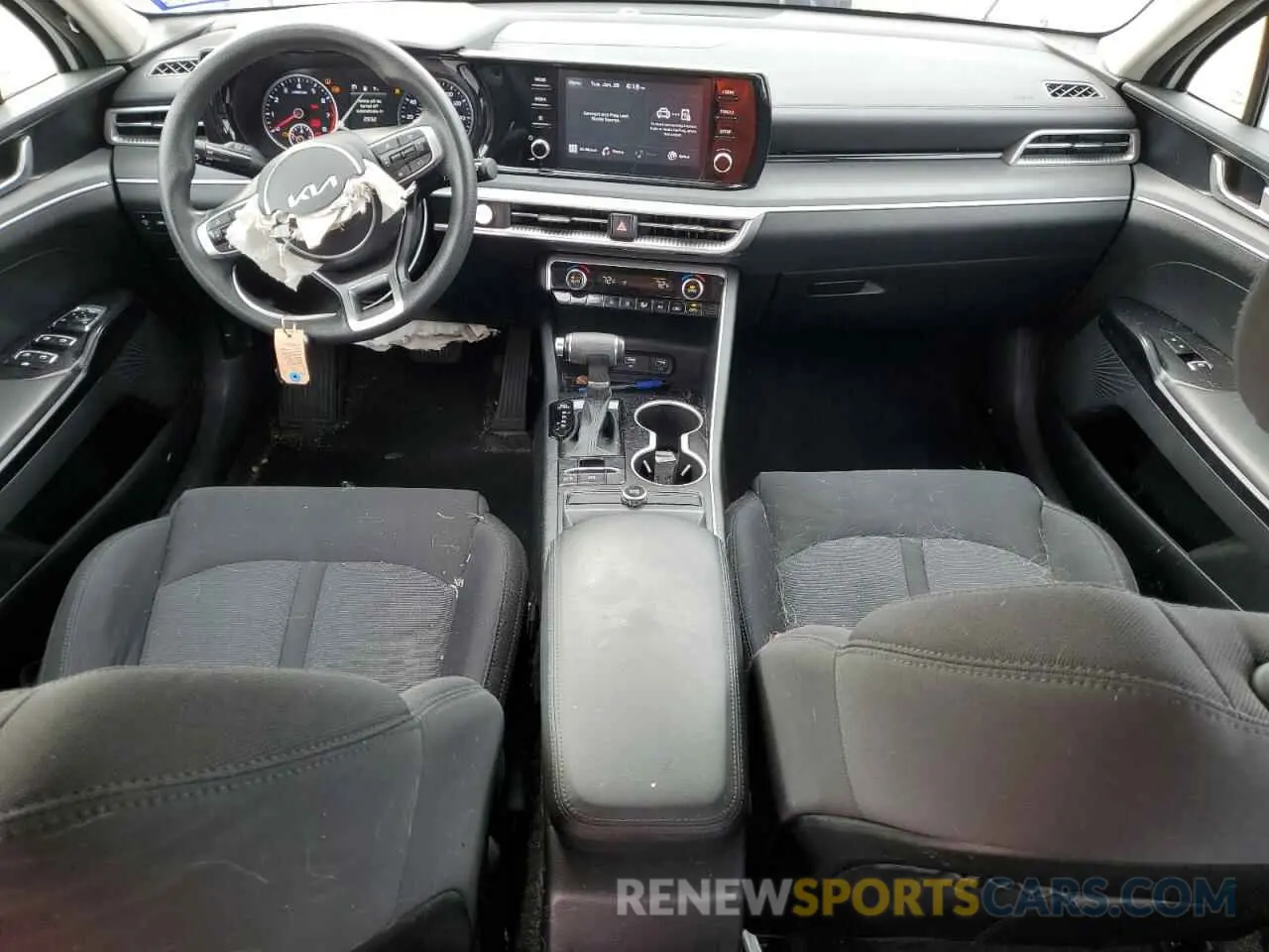 8 fotografías del automóvil dañado 5XXG14J24PG194902 KIA K5 2023