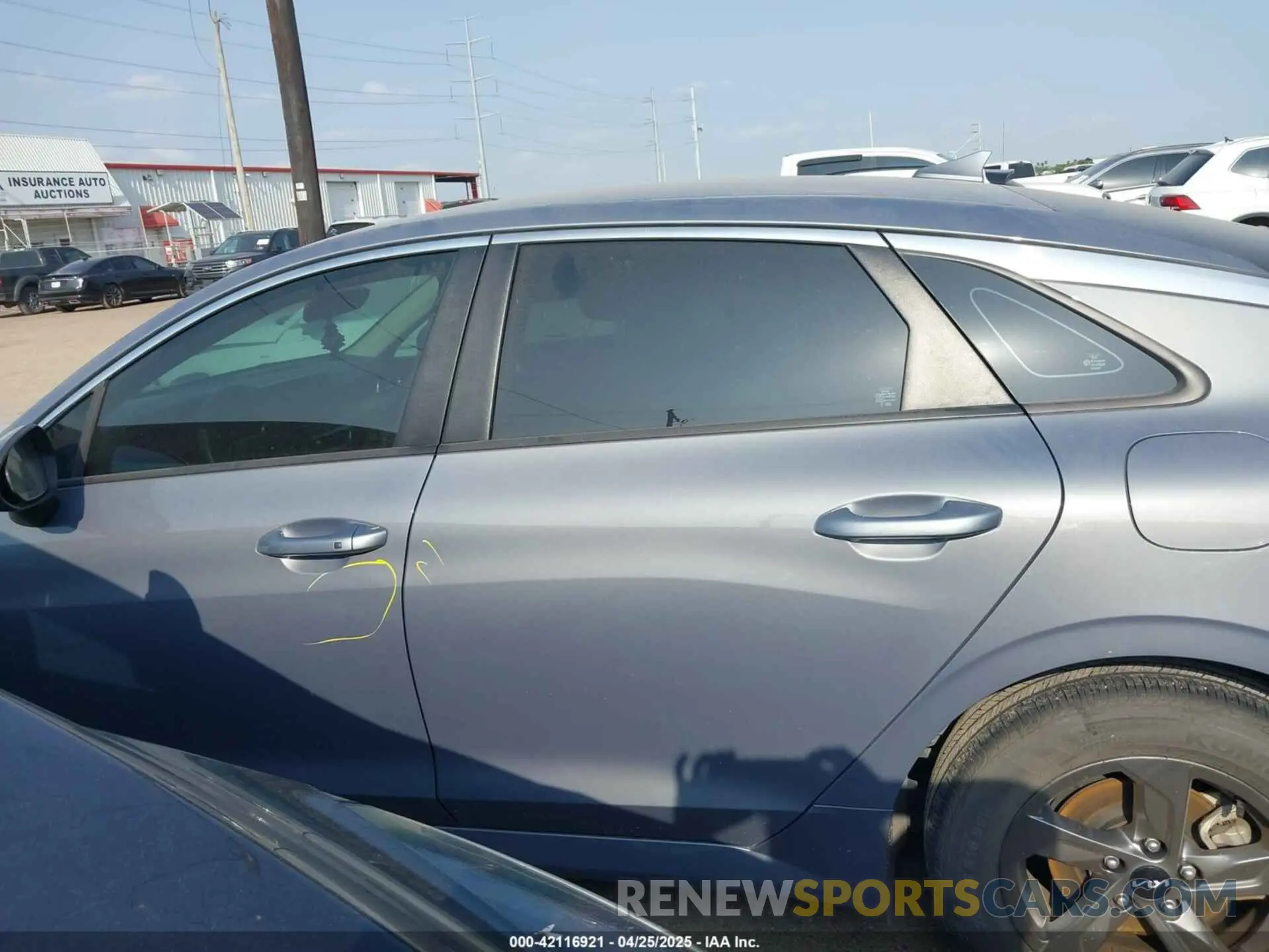 15 fotografías del automóvil dañado 5XXG14J24PG195161 KIA K5 2023