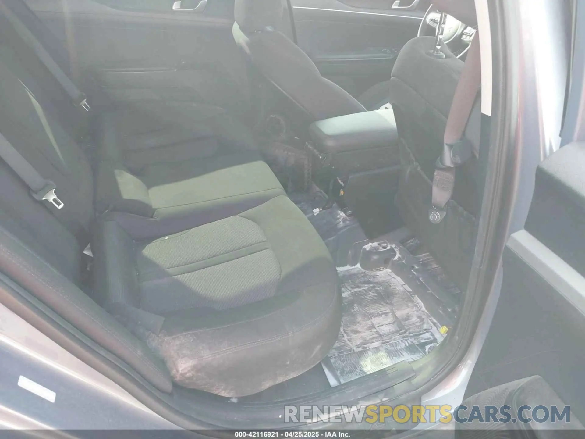 8 fotografías del automóvil dañado 5XXG14J24PG195161 KIA K5 2023