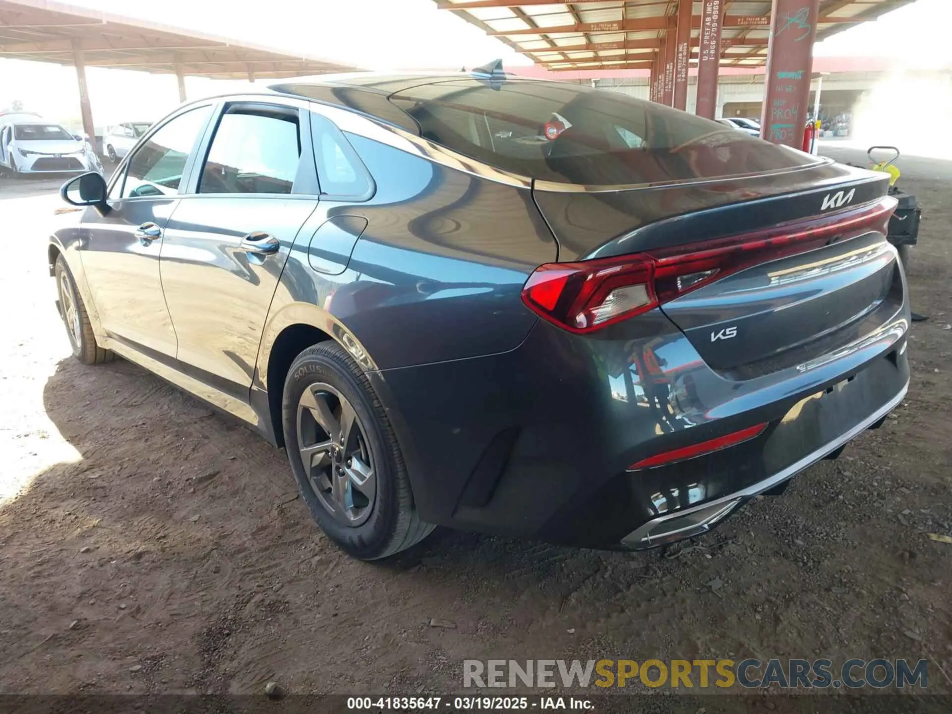 3 fotografías del automóvil dañado 5XXG14J24PG204036 KIA K5 2023