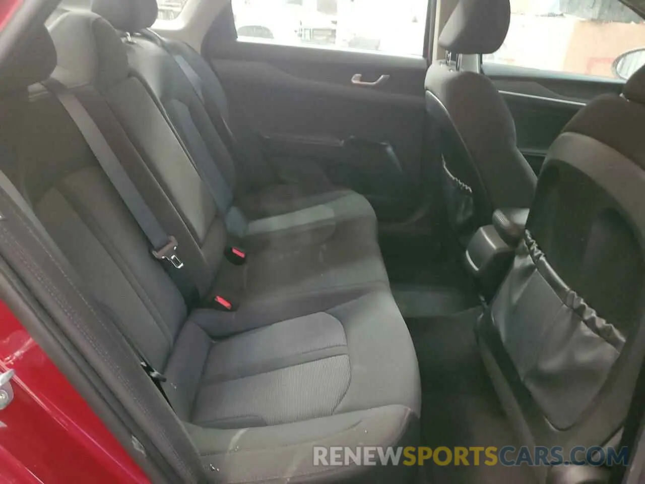 10 fotografías del automóvil dañado 5XXG14J24PG218373 KIA K5 2023