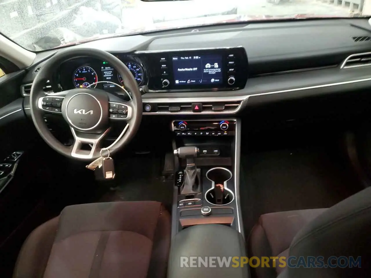 8 fotografías del automóvil dañado 5XXG14J24PG218373 KIA K5 2023