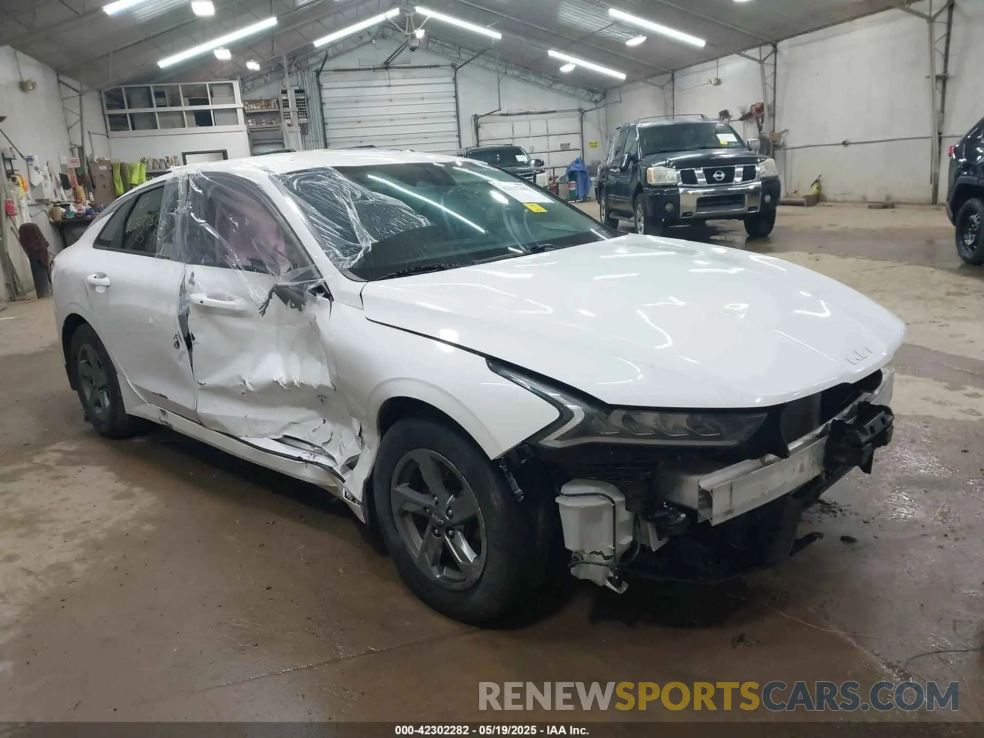 1 fotografías del automóvil dañado 5XXG14J25PG183200 KIA K5 2023