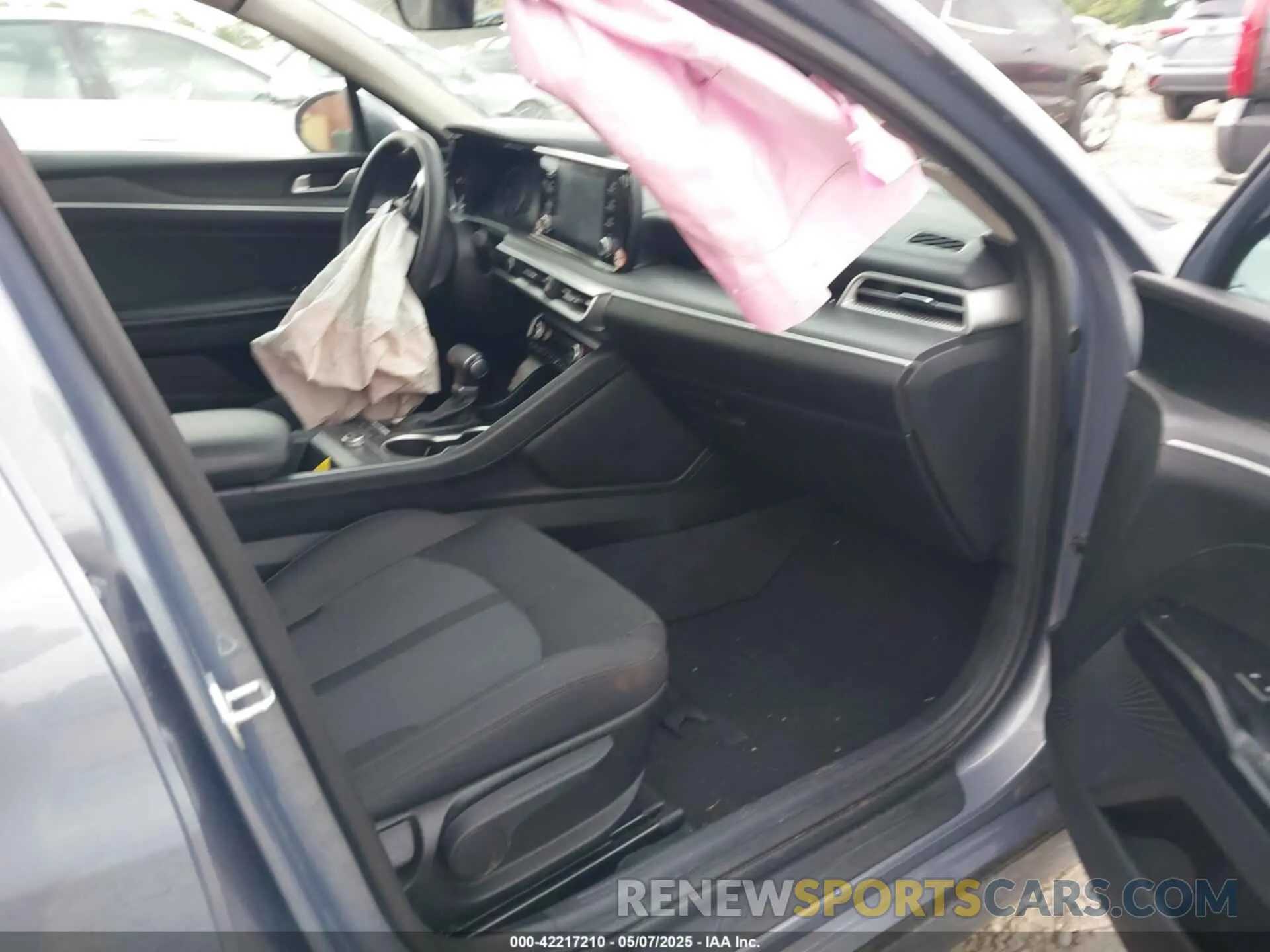 5 fotografías del automóvil dañado 5XXG14J25PG197095 KIA K5 2023