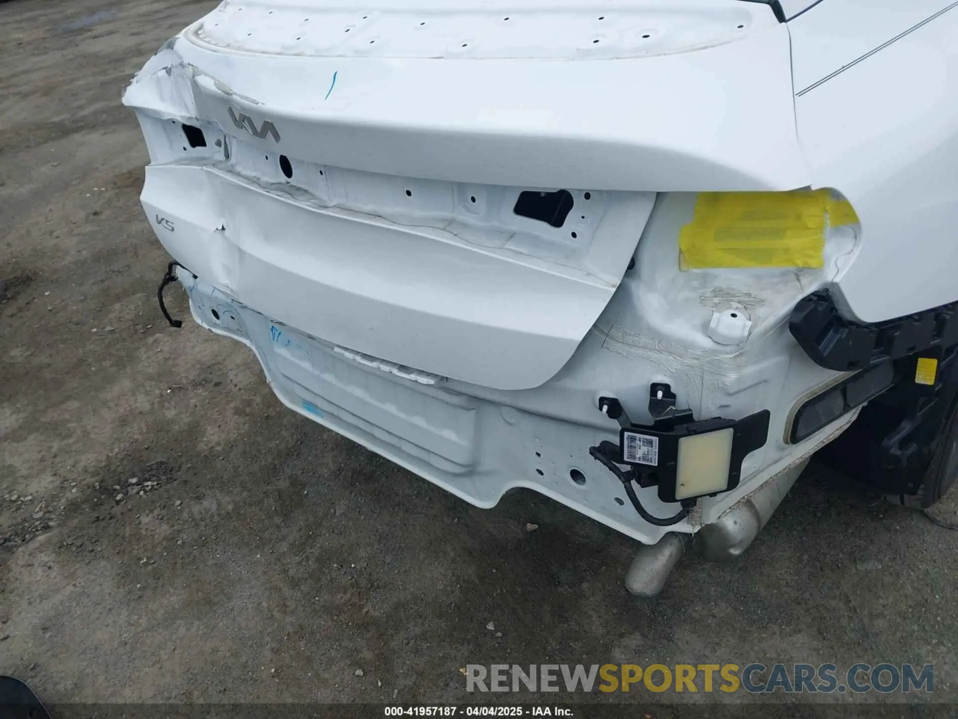 6 fotografías del automóvil dañado 5XXG14J25PG199722 KIA K5 2023