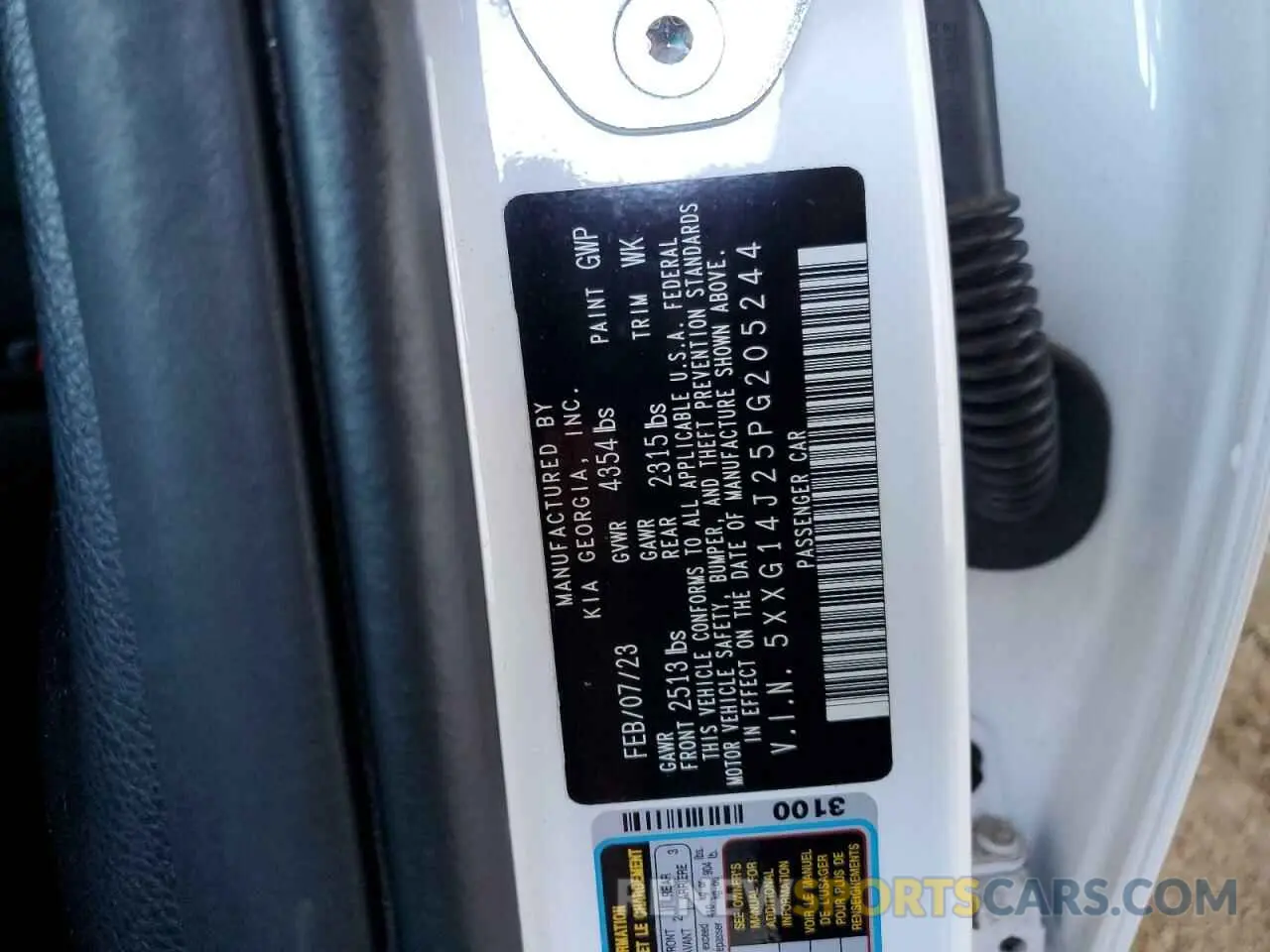 12 fotografías del automóvil dañado 5XXG14J25PG205244 KIA K5 2023