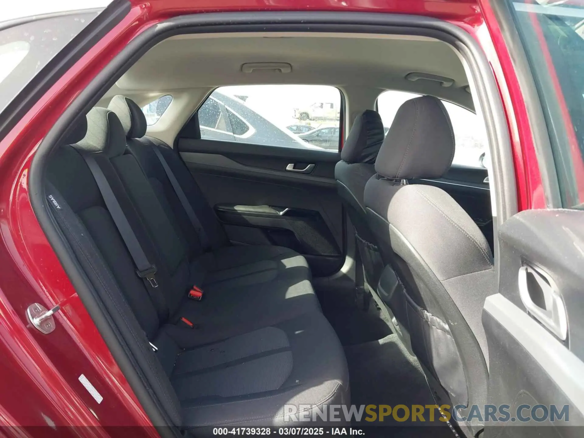 8 fotografías del automóvil dañado 5XXG14J26PG195047 KIA K5 2023