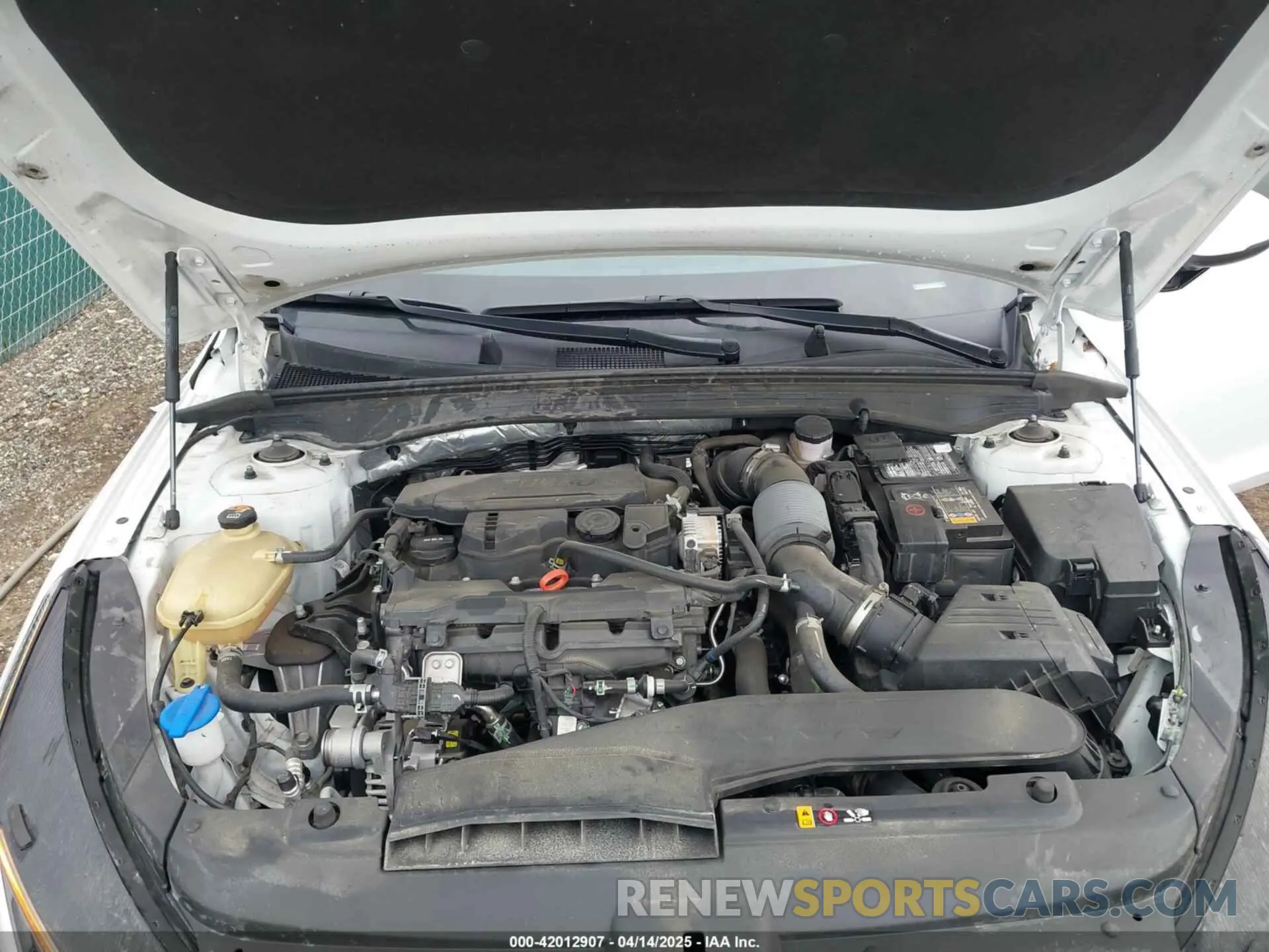 10 fotografías del automóvil dañado 5XXG14J26PG203910 KIA K5 2023