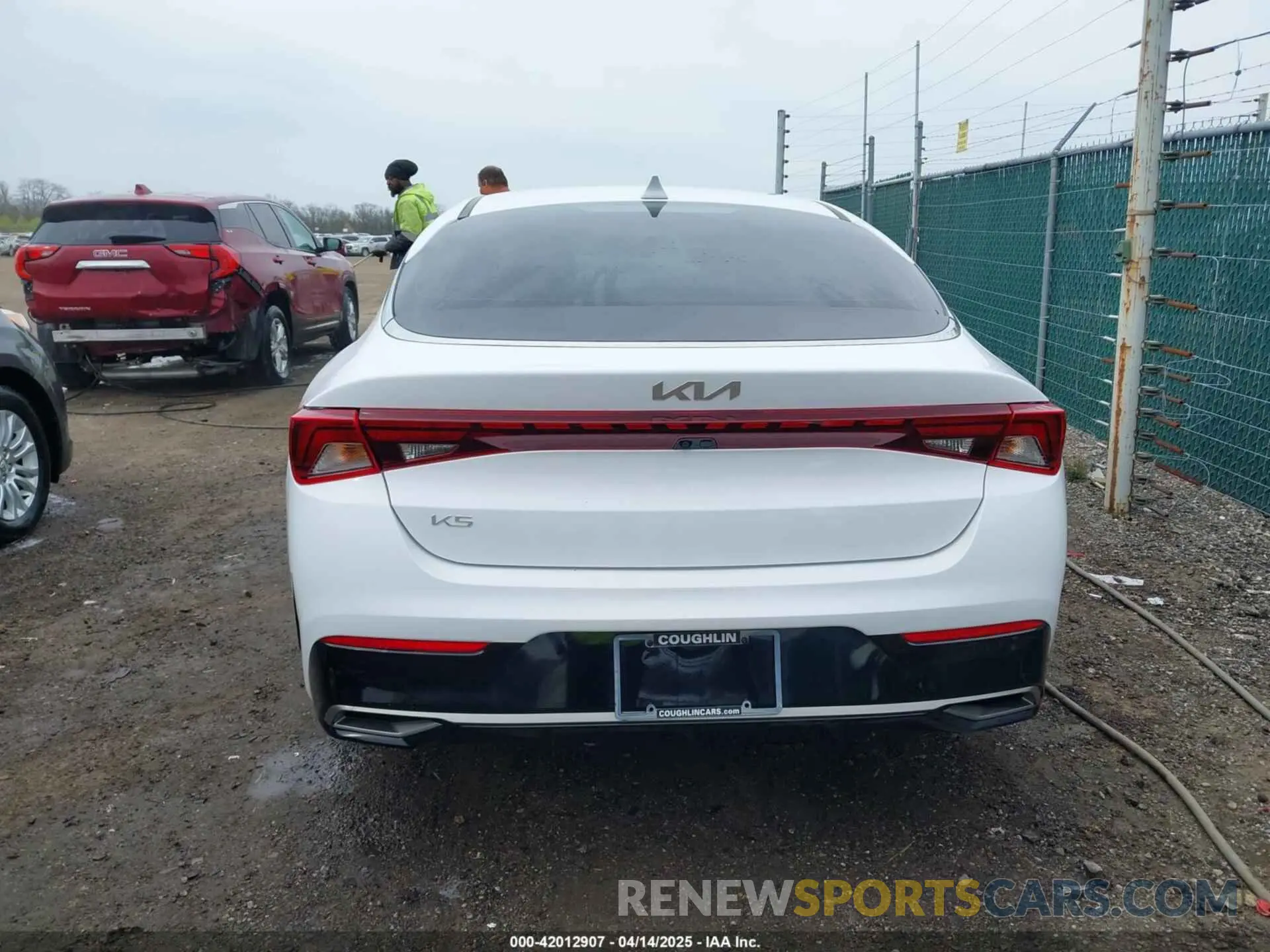16 fotografías del automóvil dañado 5XXG14J26PG203910 KIA K5 2023