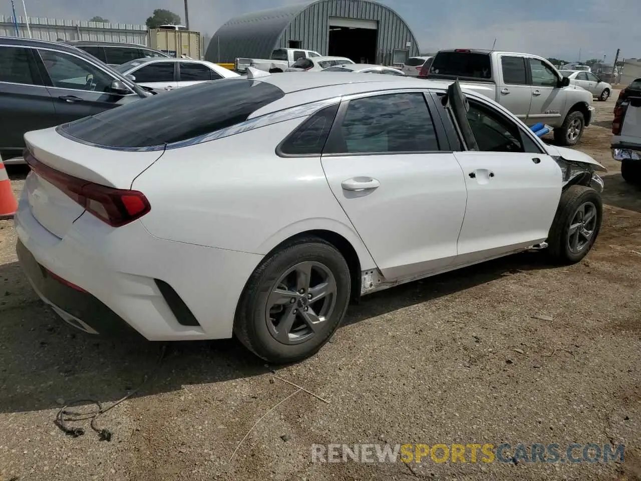 3 fotografías del automóvil dañado 5XXG14J27PG180038 KIA K5 2023