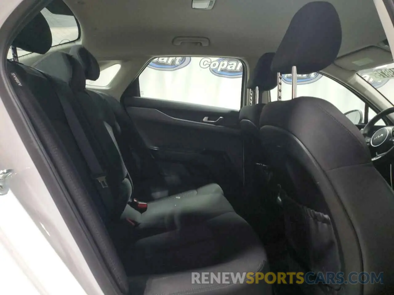 10 fotografías del automóvil dañado 5XXG14J27PG208081 KIA K5 2023