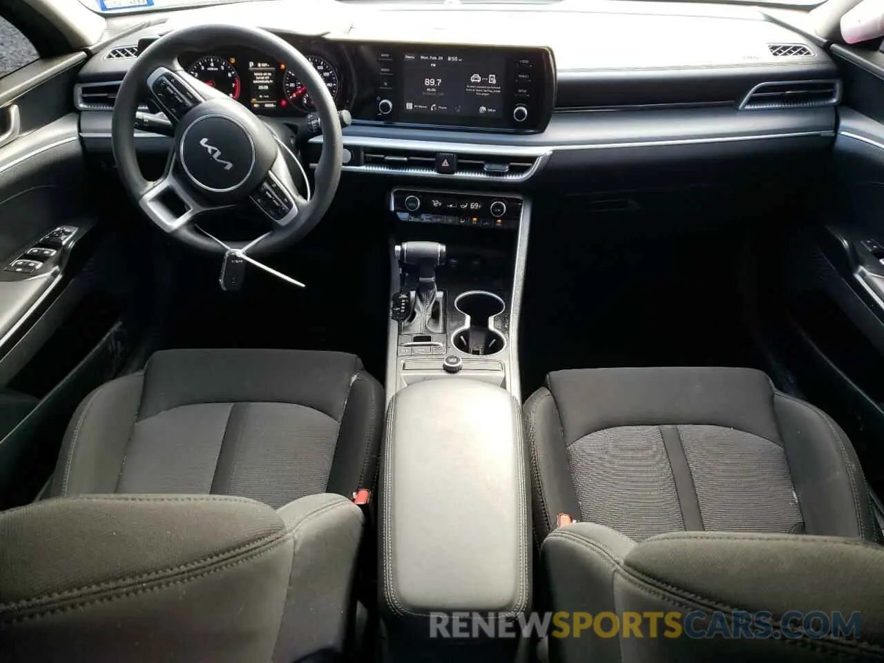 8 fotografías del automóvil dañado 5XXG14J27PG217170 KIA K5 2023