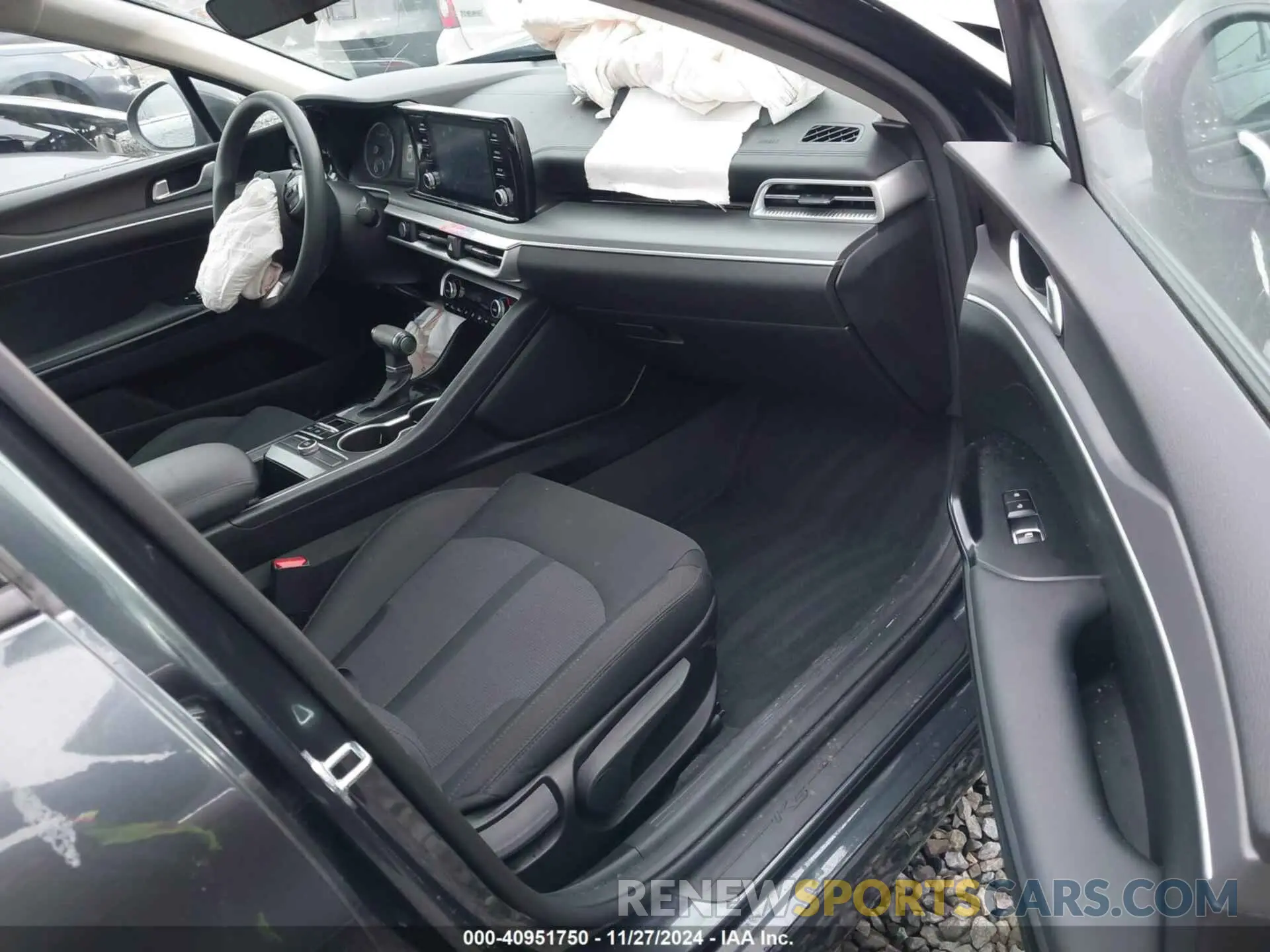 5 fotografías del automóvil dañado 5XXG14J28PG183403 KIA K5 2023