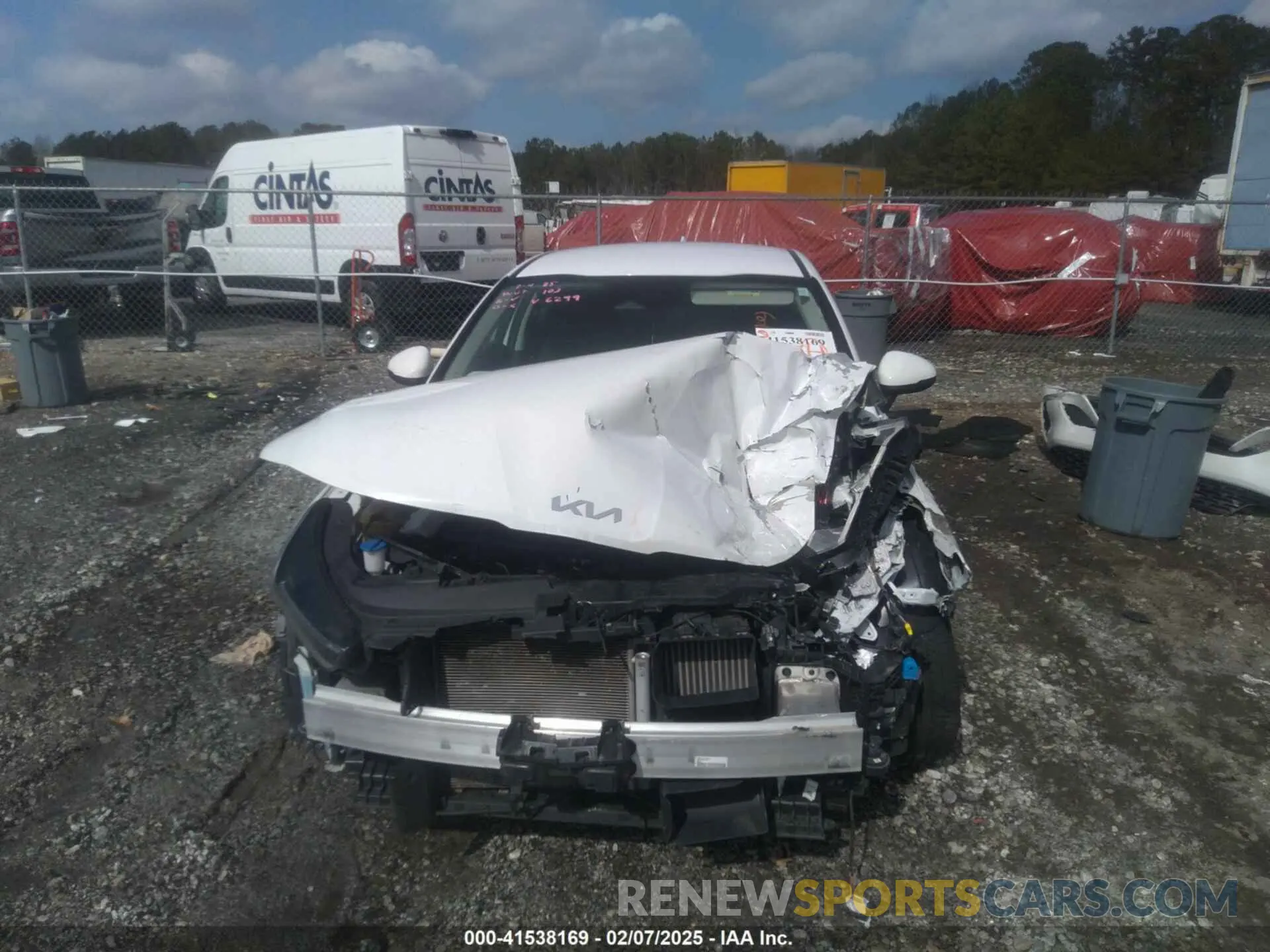 12 fotografías del automóvil dañado 5XXG14J28PG216299 KIA K5 2023