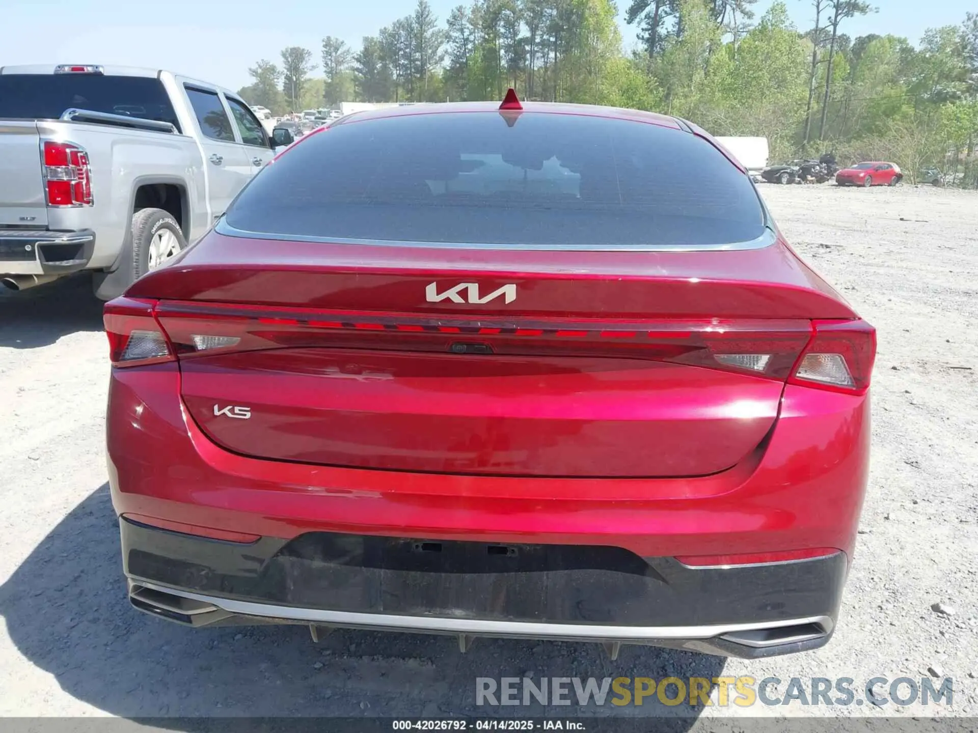 16 fotografías del automóvil dañado 5XXG14J29PG212147 KIA K5 2023