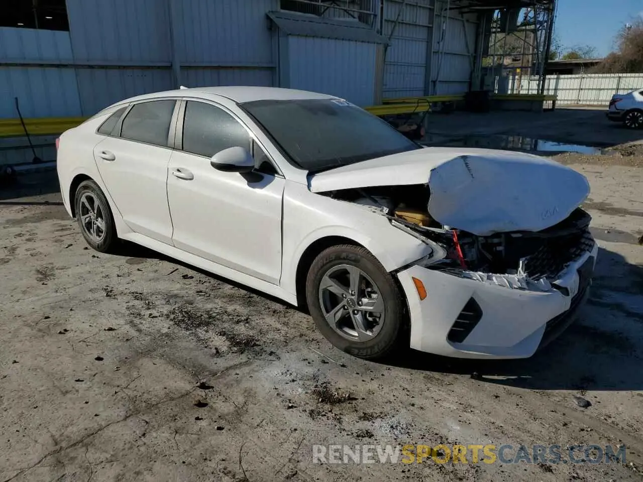 4 fotografías del automóvil dañado 5XXG14J2XPG183550 KIA K5 2023