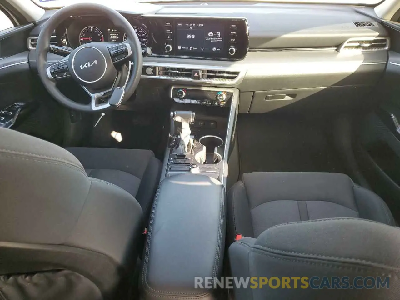8 fotografías del automóvil dañado 5XXG14J2XPG183550 KIA K5 2023