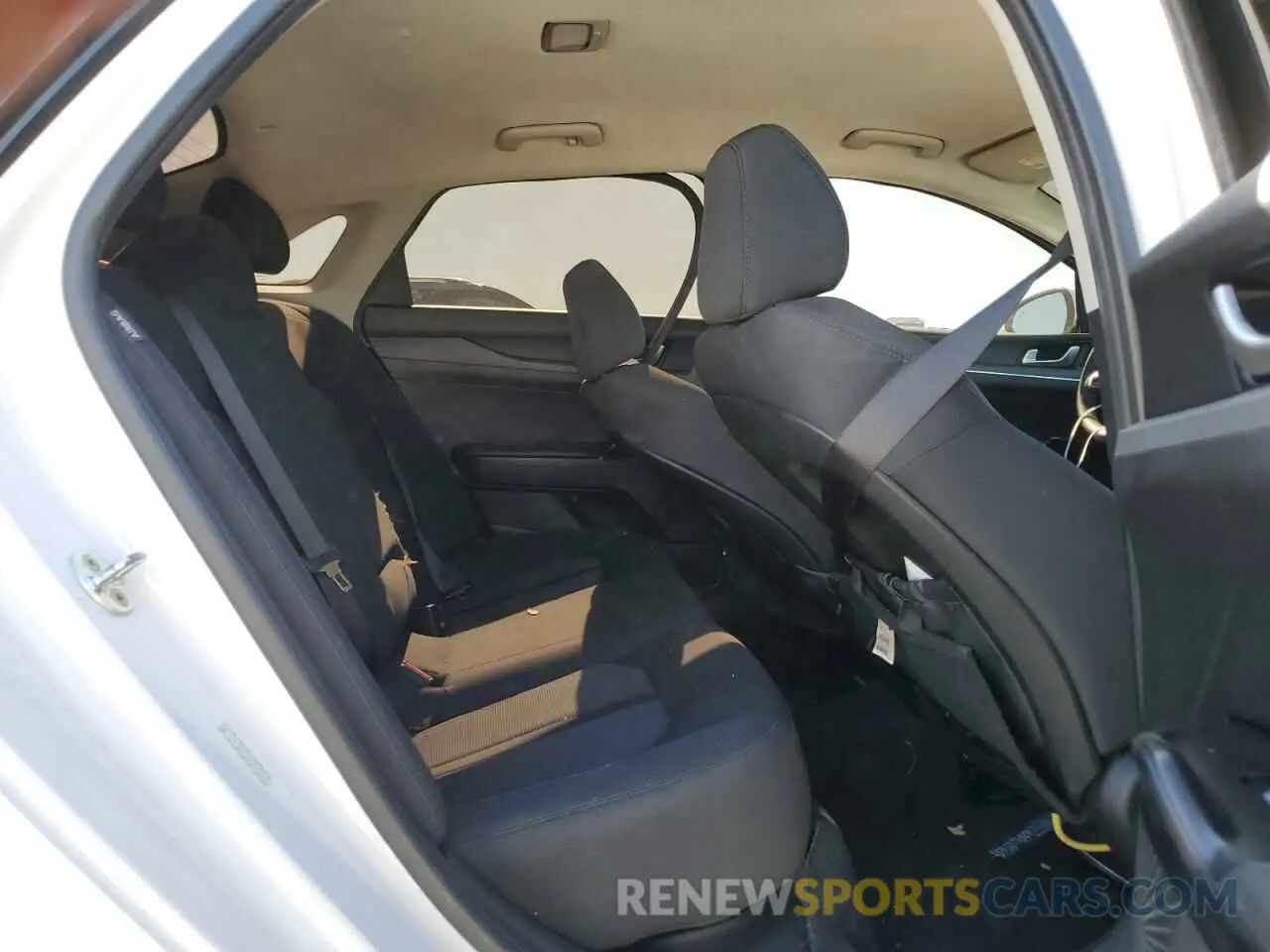 10 fotografías del automóvil dañado 5XXG14J2XPG195018 KIA K5 2023