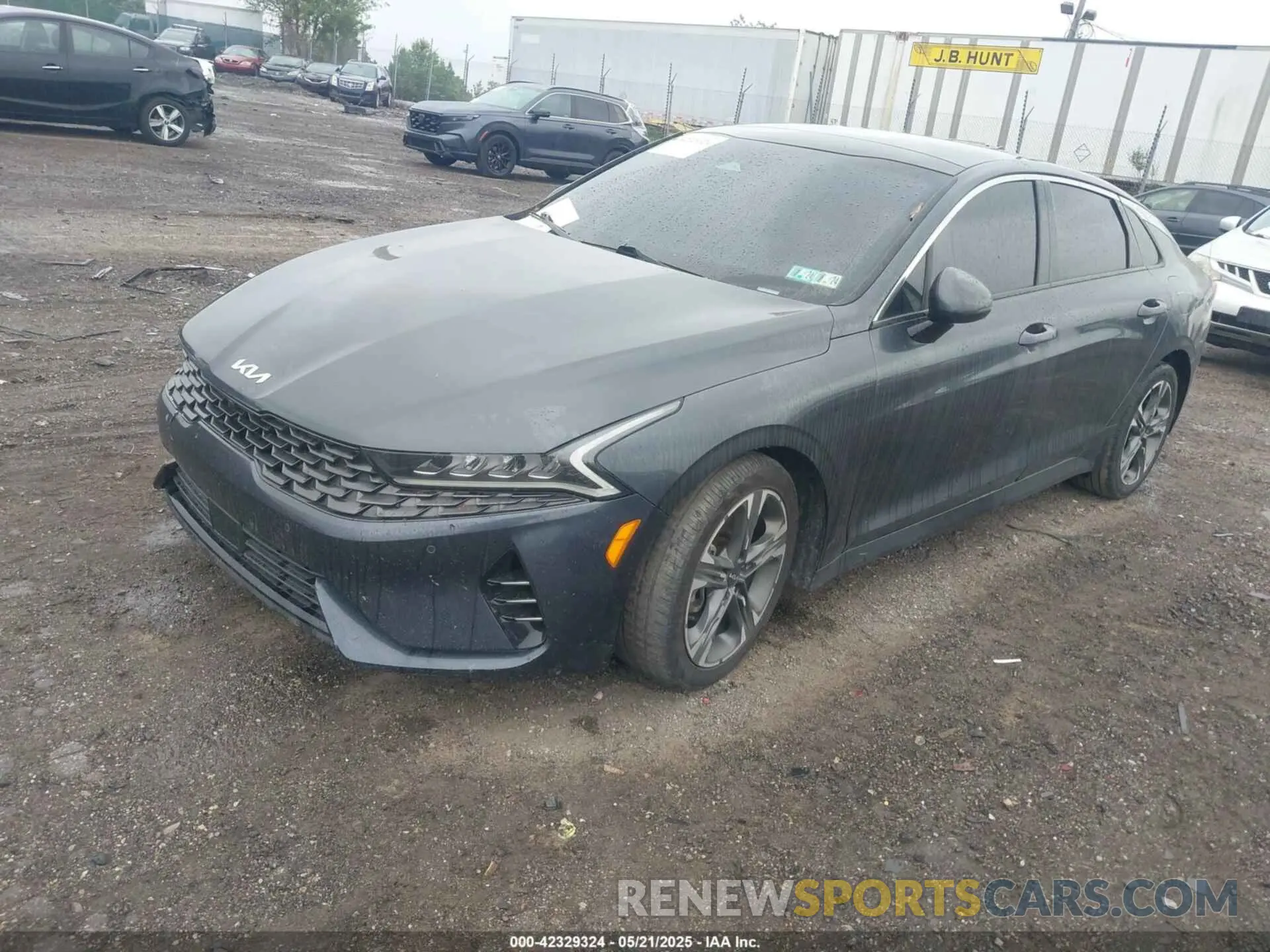 2 fotografías del automóvil dañado 5XXG34J25PG169386 KIA K5 2023
