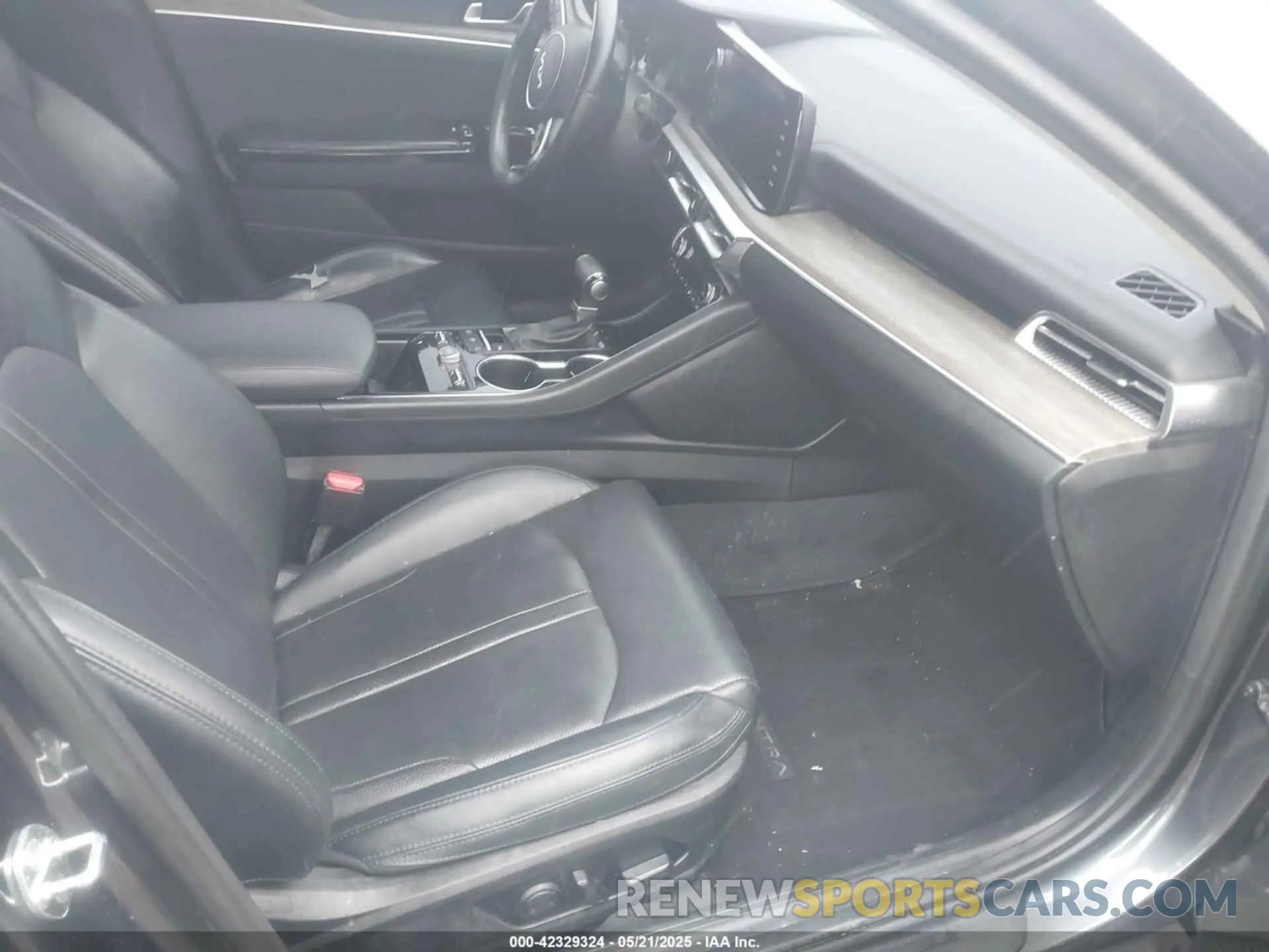 5 fotografías del automóvil dañado 5XXG34J25PG169386 KIA K5 2023