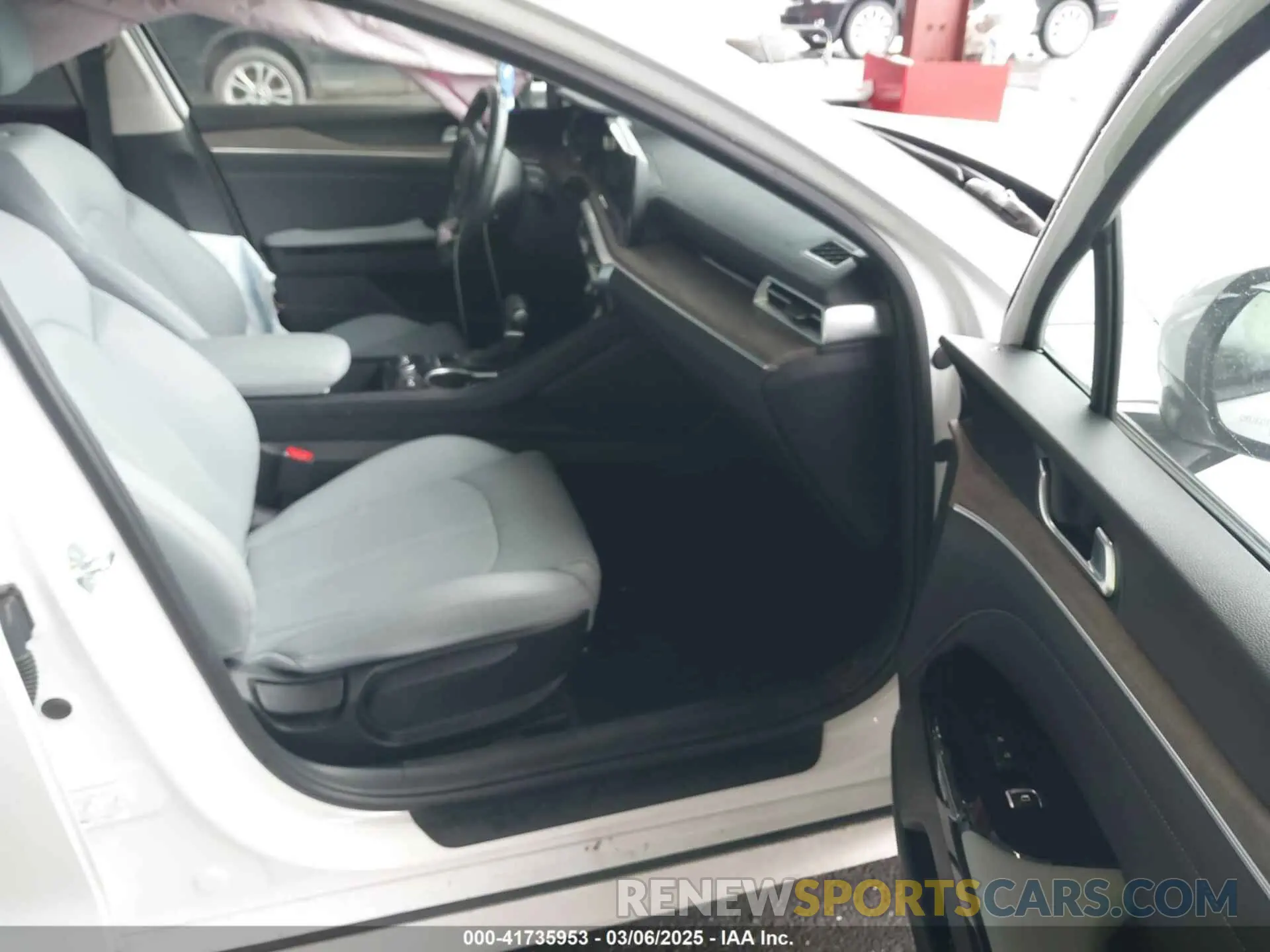 5 fotografías del automóvil dañado 5XXG34J25PG223382 KIA K5 2023