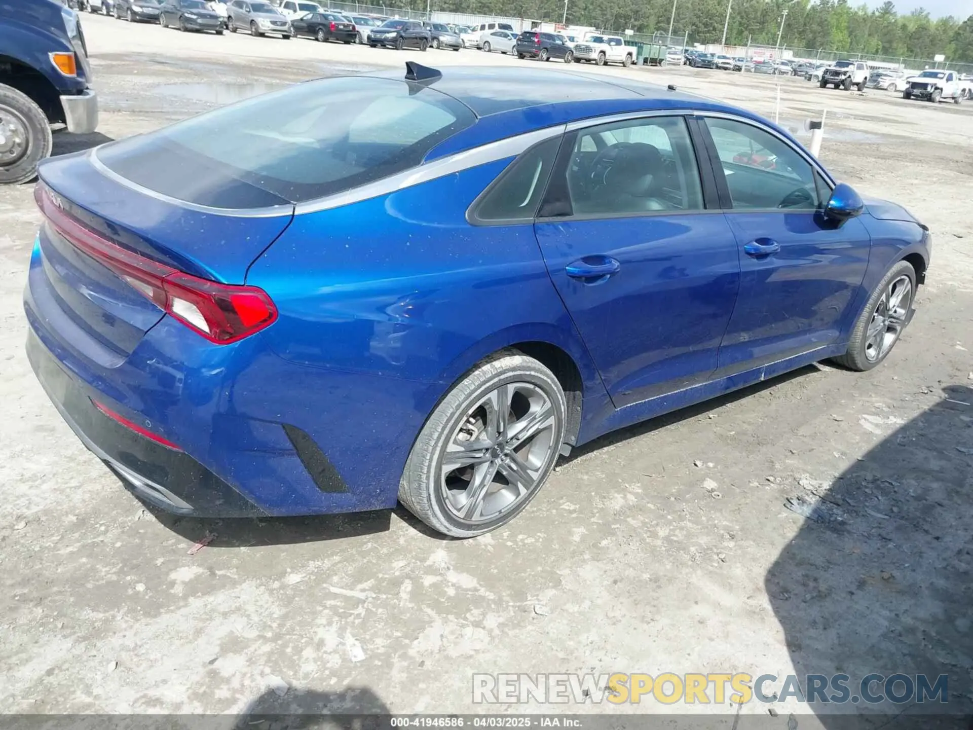 4 fotografías del automóvil dañado 5XXG34J27PG176727 KIA K5 2023
