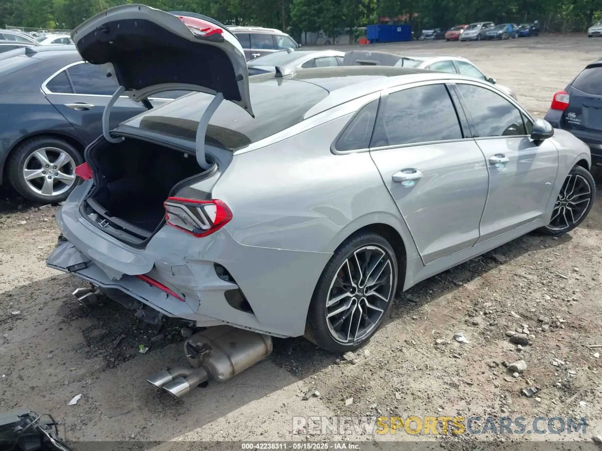4 fotografías del automóvil dañado 5XXG44J87PG185705 KIA K5 2023