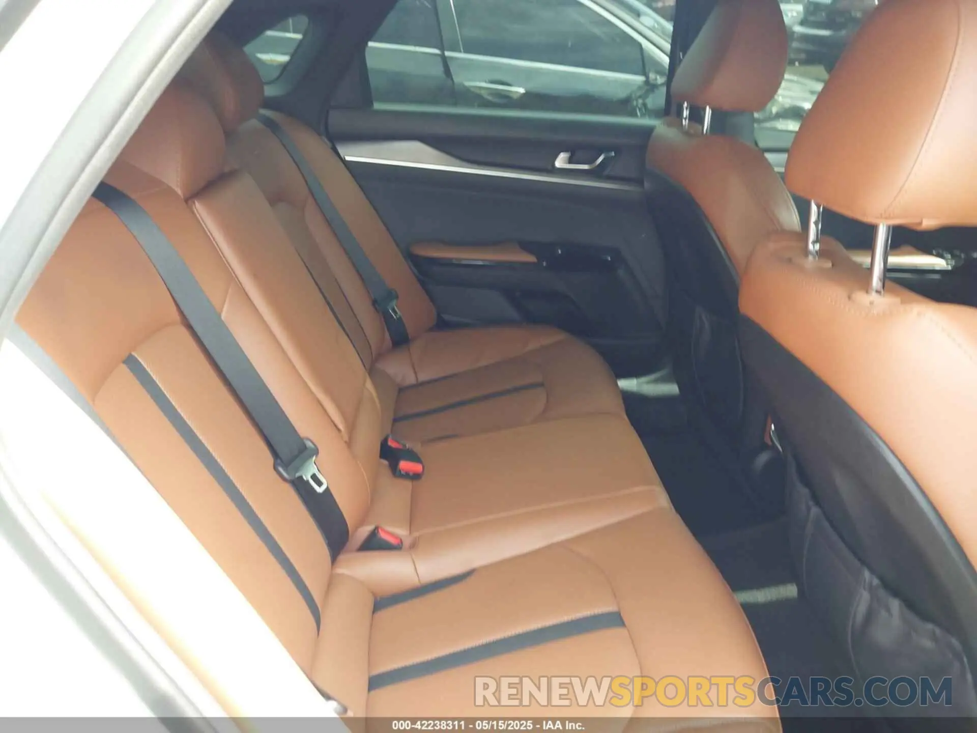 8 fotografías del automóvil dañado 5XXG44J87PG185705 KIA K5 2023